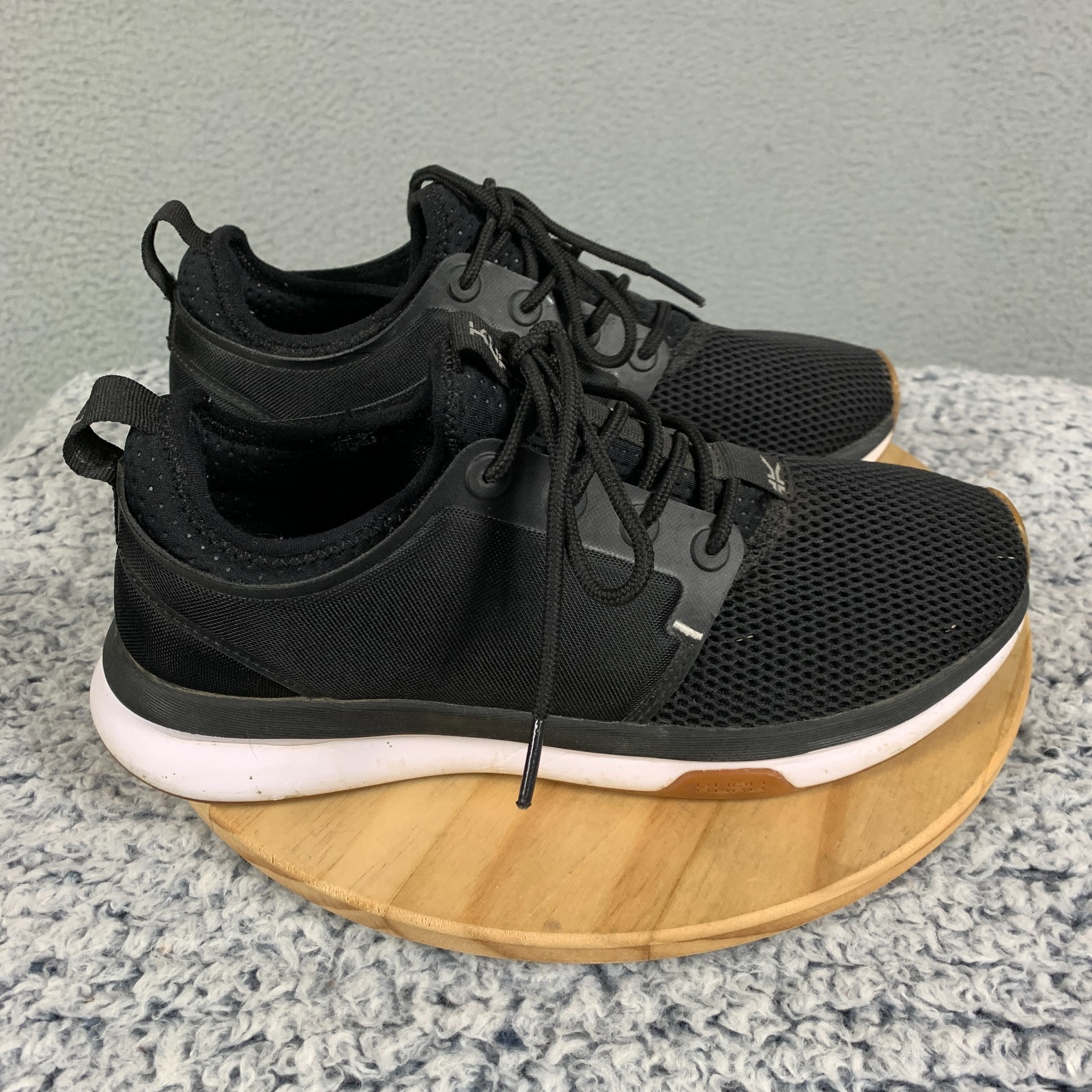 Kuru Atom Sneakers Women’s 8 Black/White/Gum Mesh Athletic Running Walking Shoes