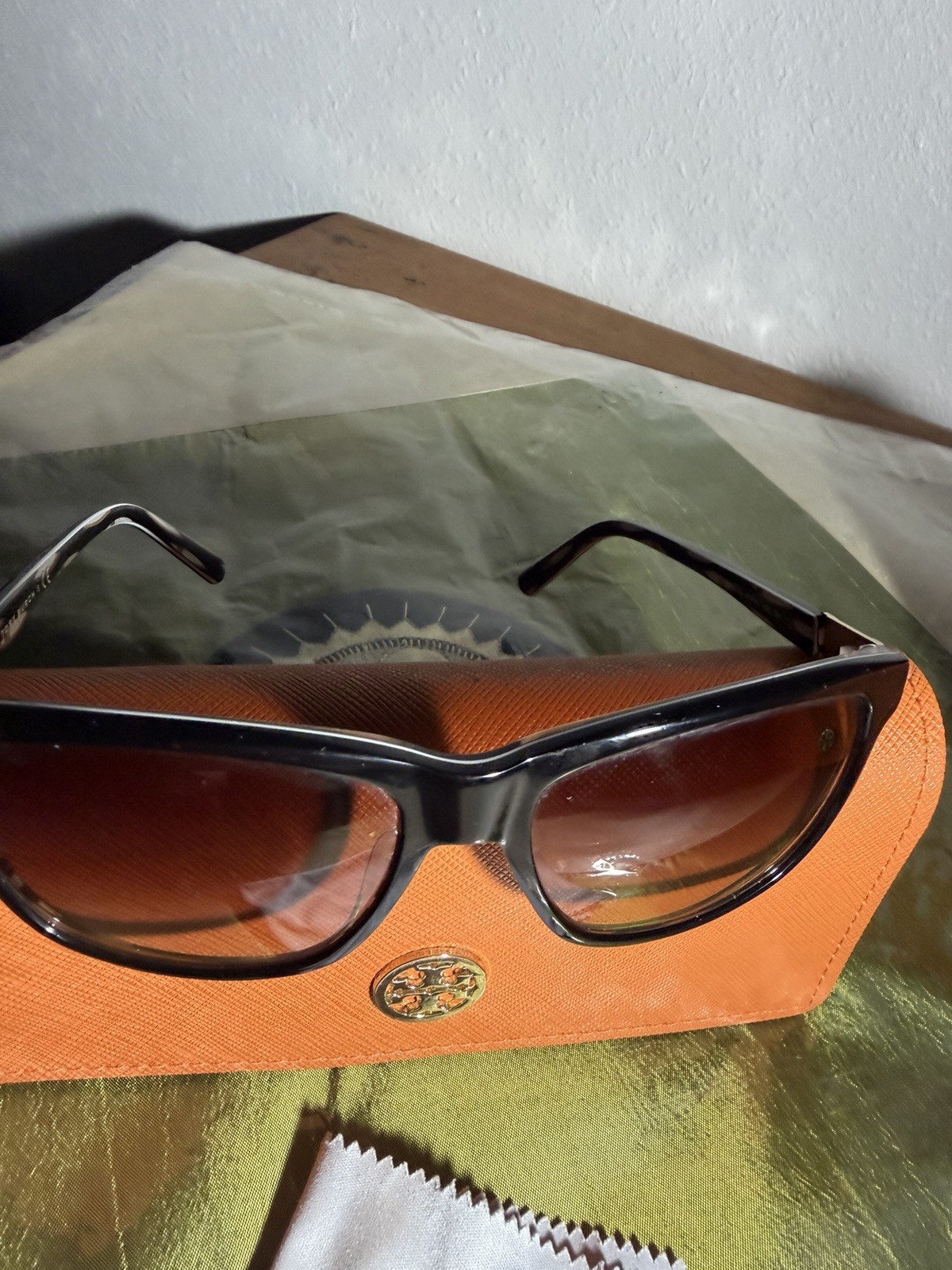 Tory Burch TY7031 Rectangle Sunglasses Black Plastic Frame Brown Gradient UV400
