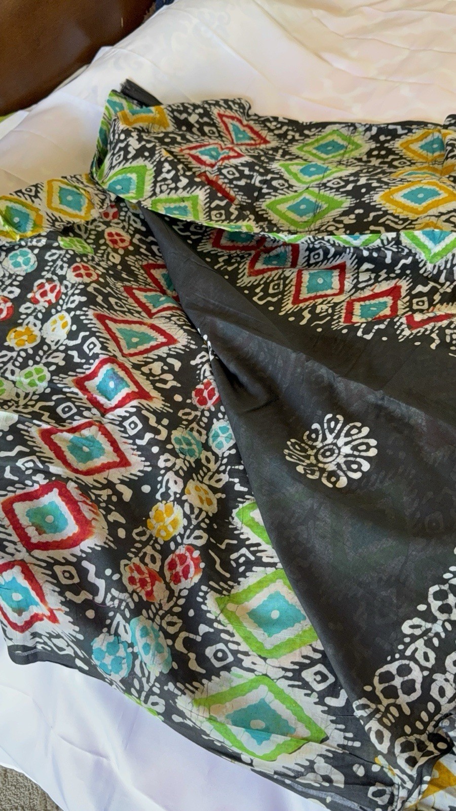 NEW 🆕, Cotton BATIK SAREE. ( Item#L2742 ) including blouse piece. Only $33
