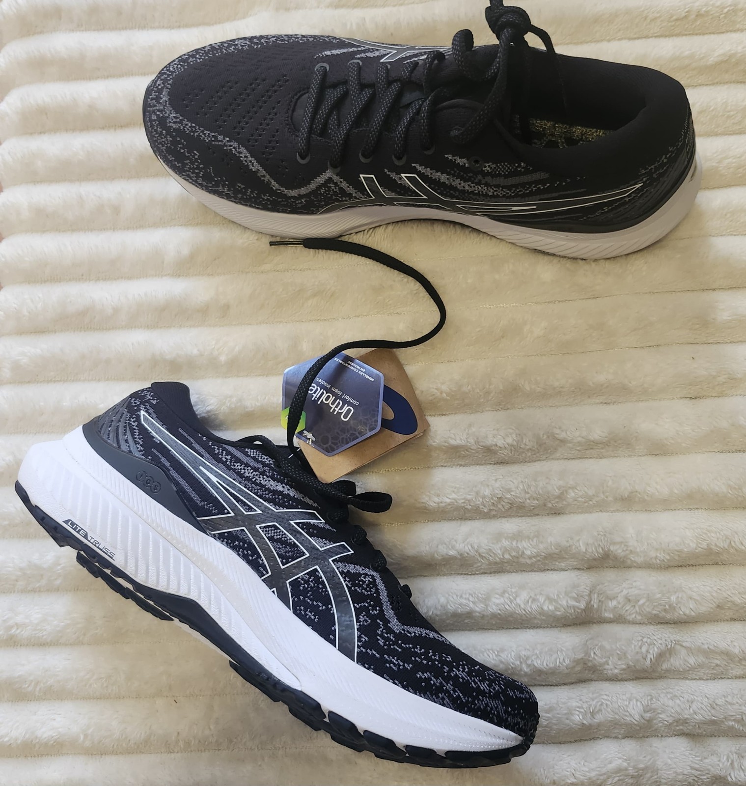 Asics Gel-Kayano men’s Size 10 Running Shoes Black