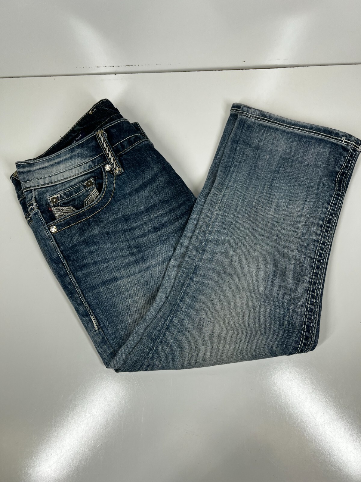 Vigoss Studded Blue Denim “The New York Capri” Jeans Womens SZ 5 Length 21 in