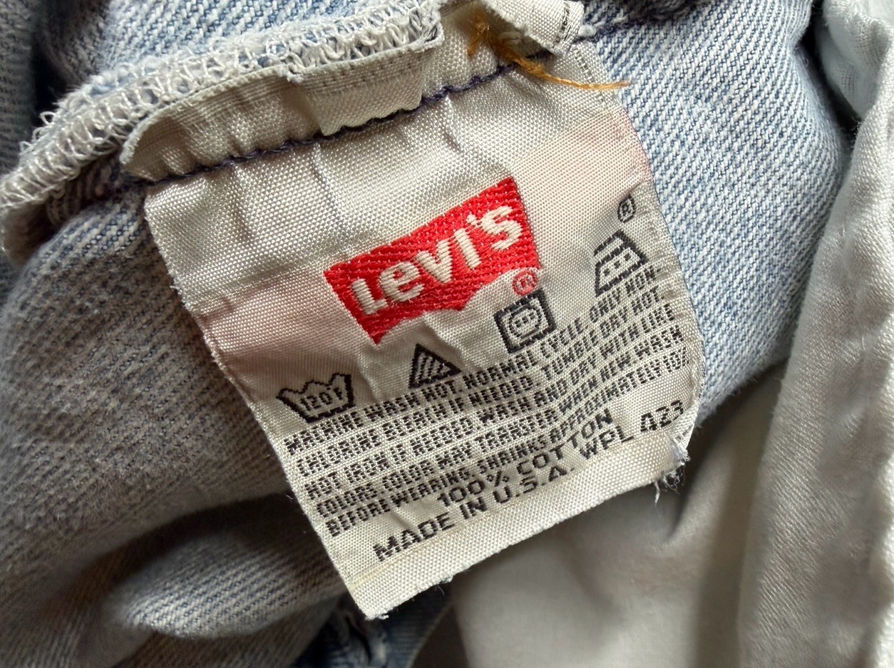 Vintage Levi’s 501 Straight Leg Made In USA Denim Jeans | 45 x 30*