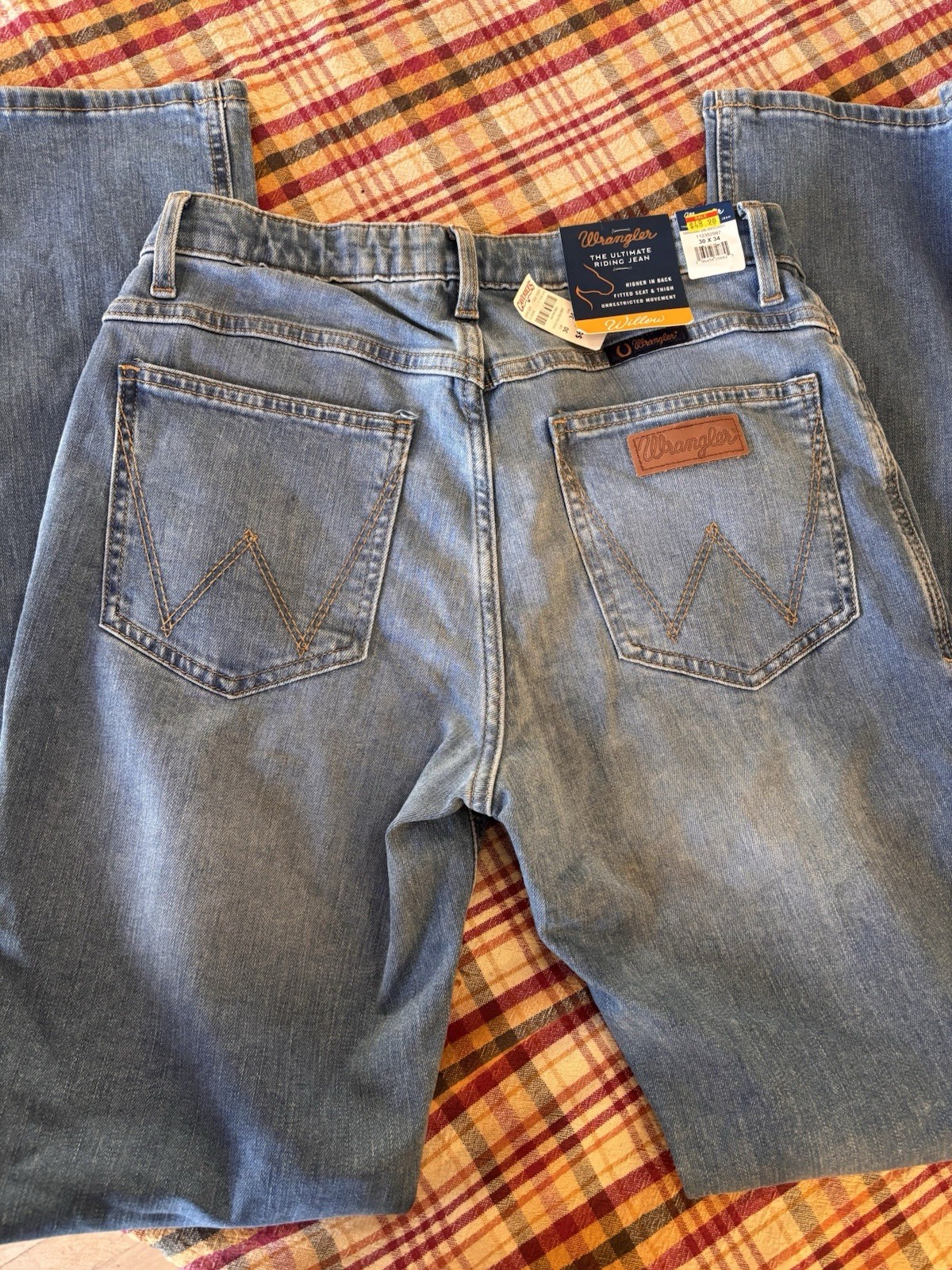Wrangler Light Wash Denim Bootcut Jeans High Rise Regular Fit 5-Pocket