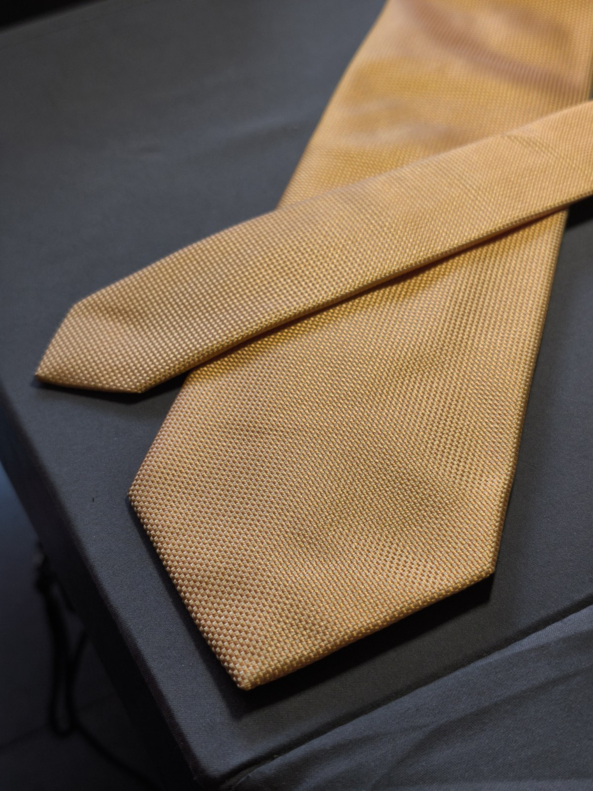 Les Copains – Yellow Solid Color Silk Tie Made in Italy