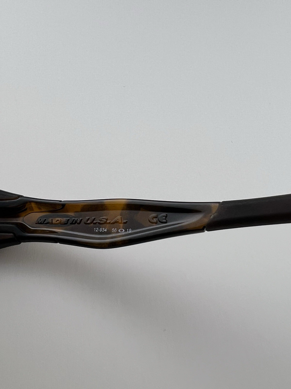 Oakley Minute 2.0 Brown Tortoise Ruby Iridium Lens Gold Icons 12-934 RARE