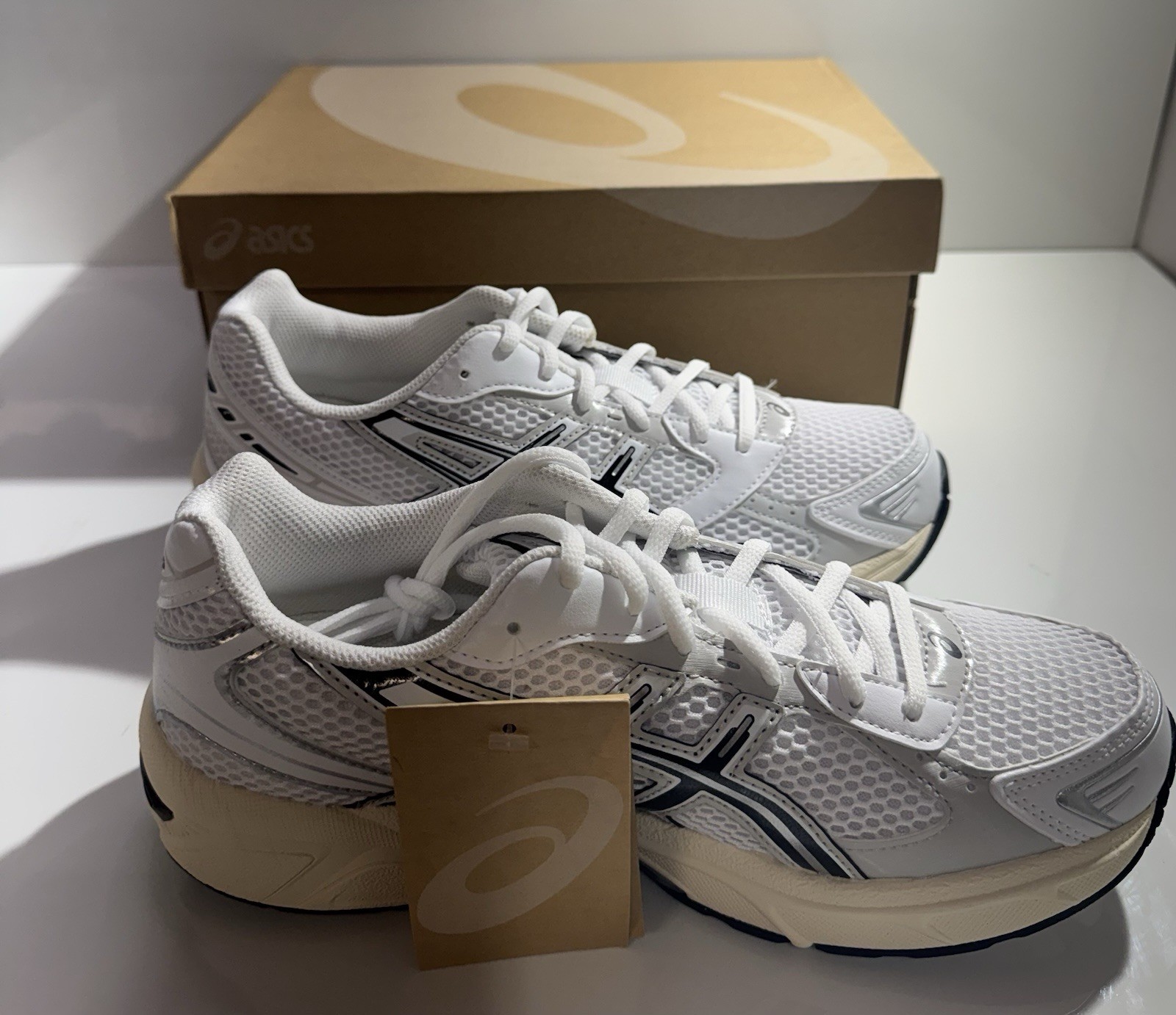 ASICS Gel 1130 White Cloud Grey 1201A256-118 Mens size 7 1/2 Womens Size 9 NEW