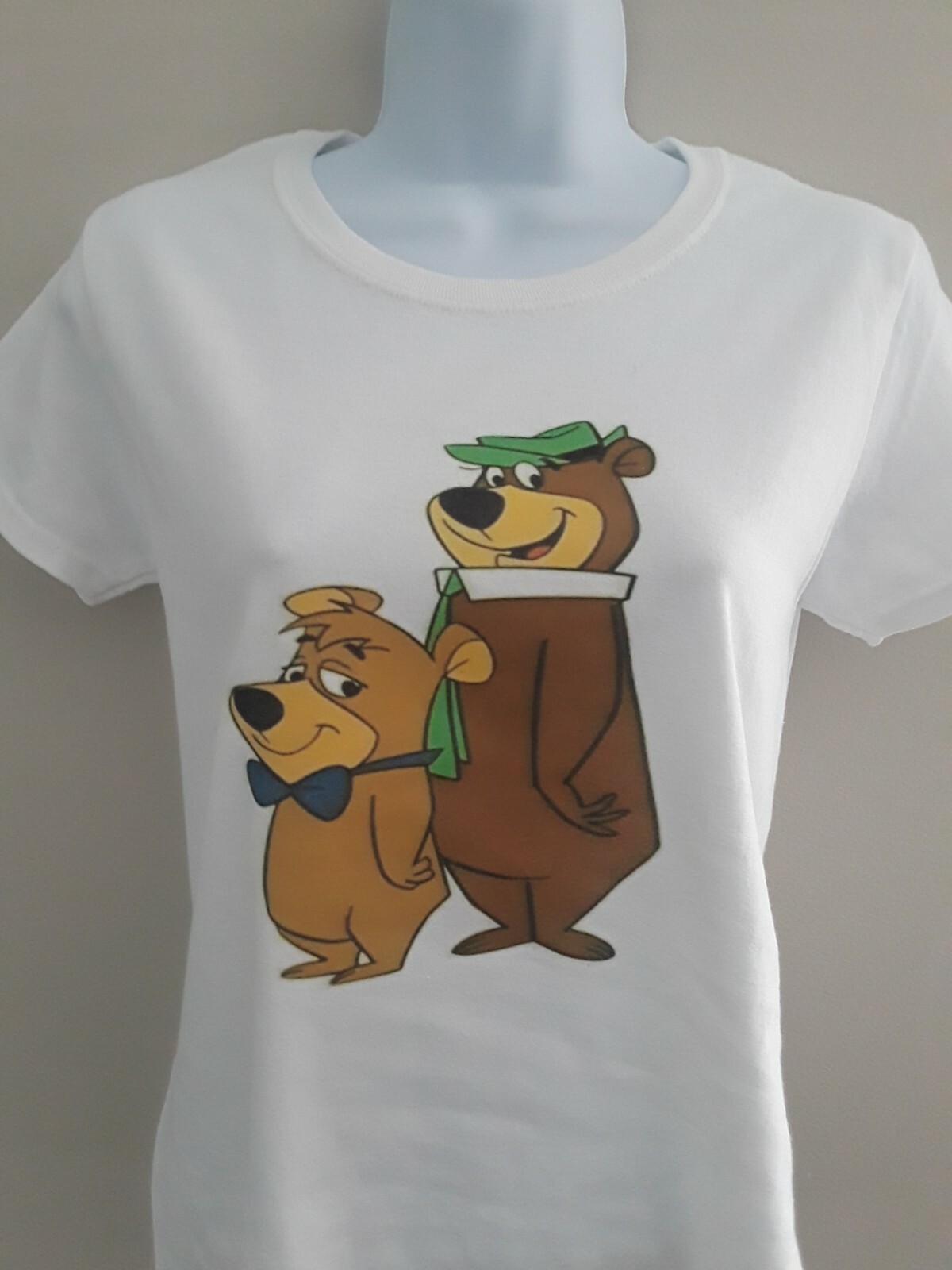 YOGI BEAR (YOGI BEAR AND BOO BOO) WOMENS T-SHIRT SIZE MEDIUM NEW