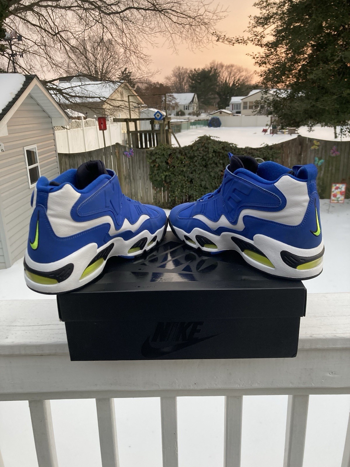 Nike Air Griffey Max 1 Varsity Royal Volt Size 9.5 mens custom