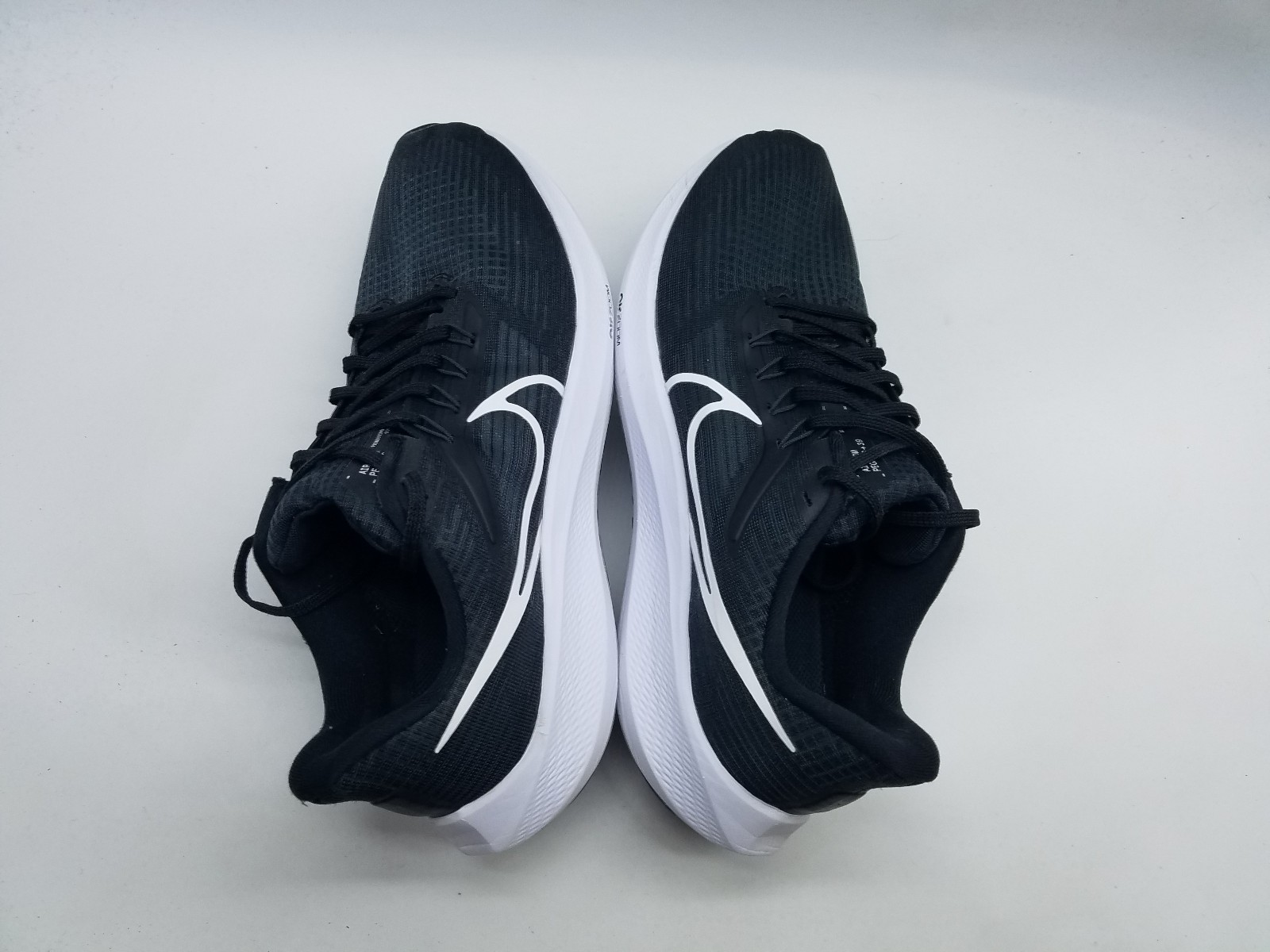 Nike Air Zoom Pegasus 39 Men’s Size 11 Running Shoes Black