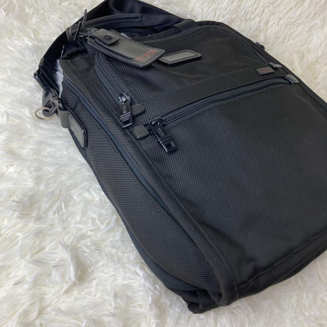 TUMI Shoulder Bag Black Medium Travel Tote 2WAY