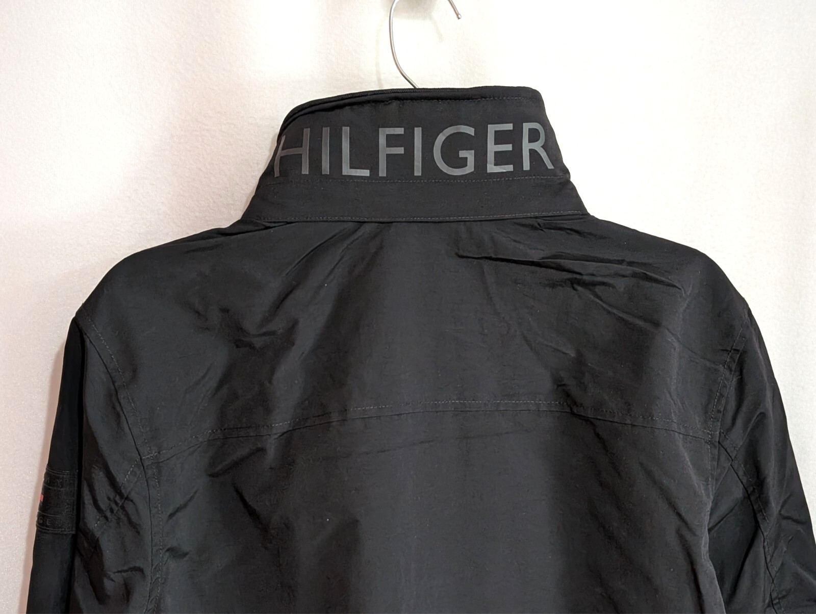Tommy Hilfiger Men’ Lightweight Waterproof Regatta Bomber Jacket (78J8336) M/XXL