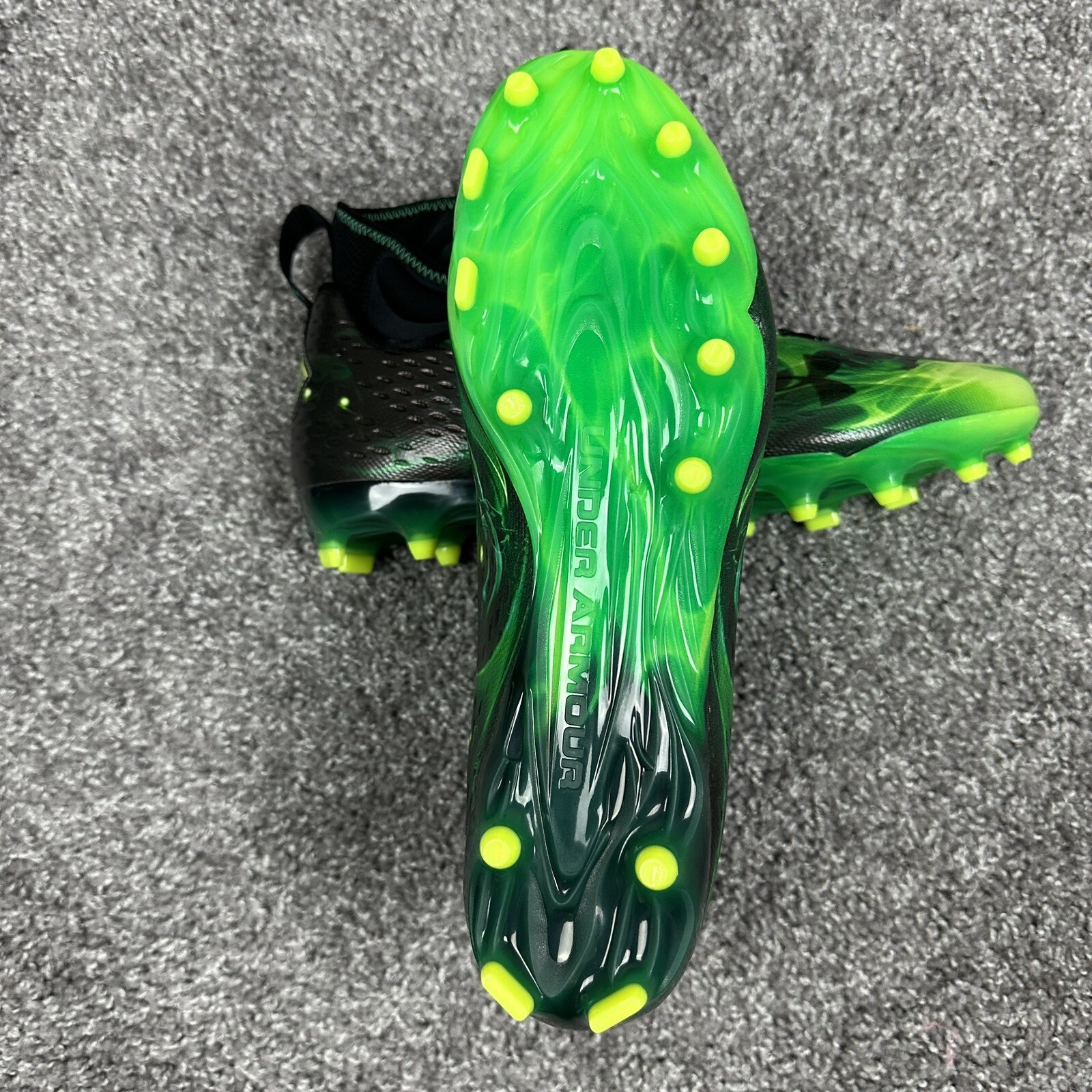 Under Armour UA Spotlight Lux MC LE Slime Green Mens Football Cleats Size 11.5