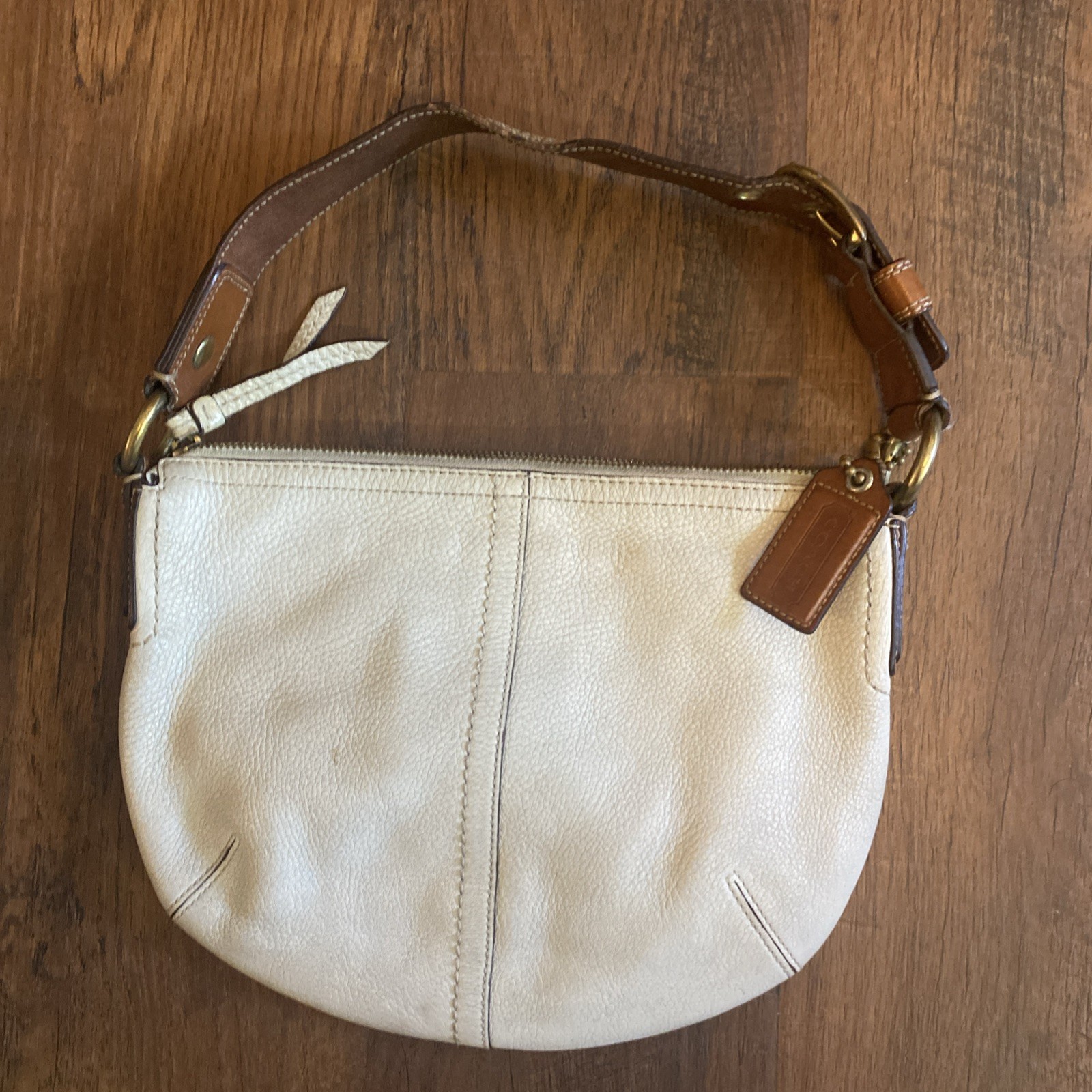 Coach Leather Handbag Half Moon off White B0826-11337