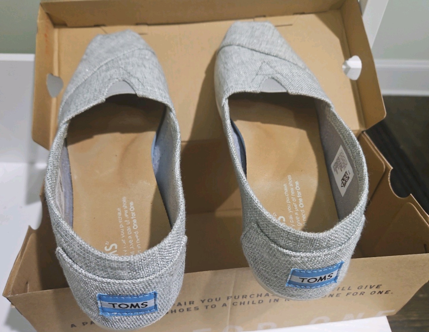 Tom’s Classic Drizzle Grey Silver Thread Metallic Woven Slip On Shoes 8.5 Women