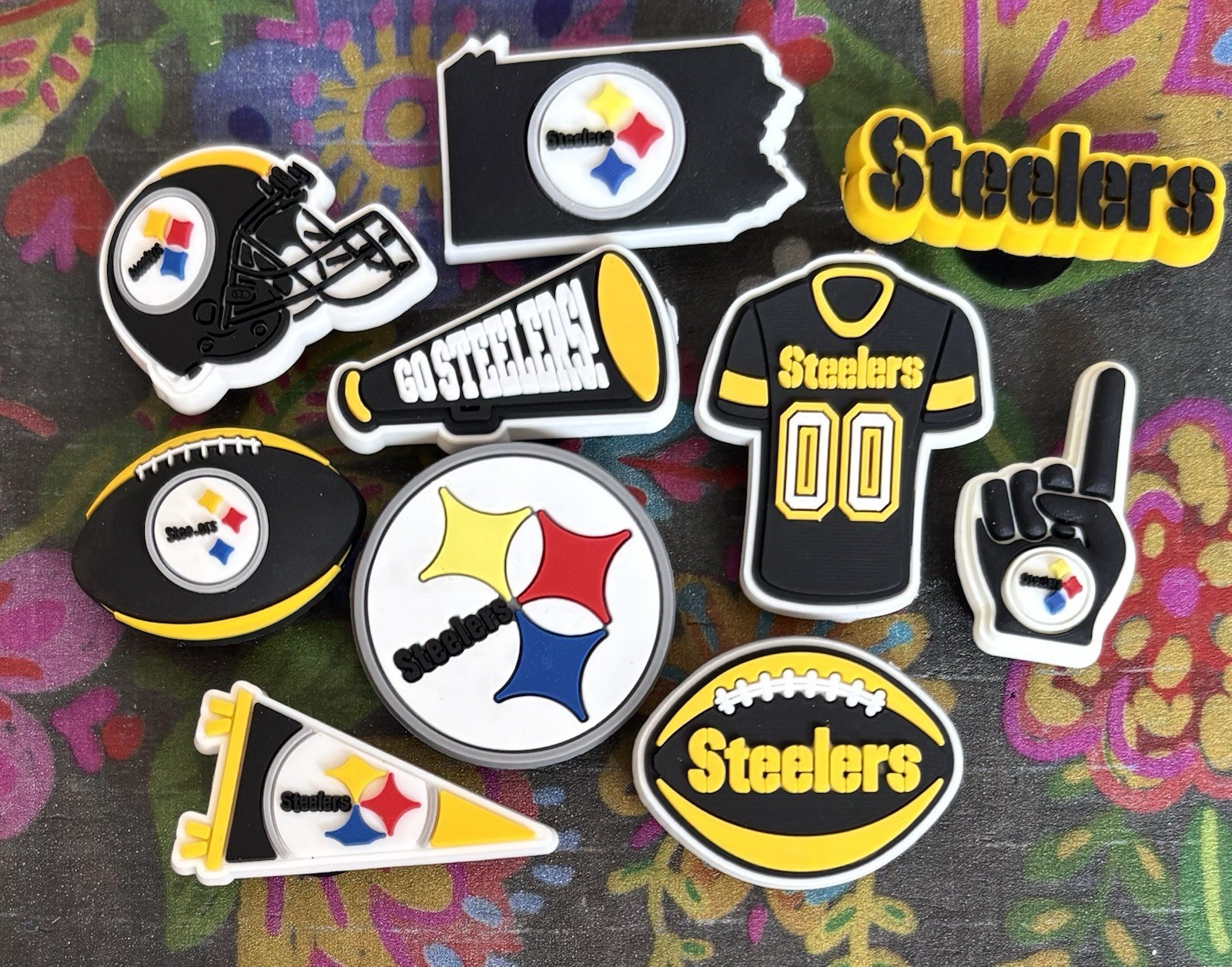 10 Piece PITTSBURGH STEELERS Shoe Charms Football Team Shoe Charms Steelers