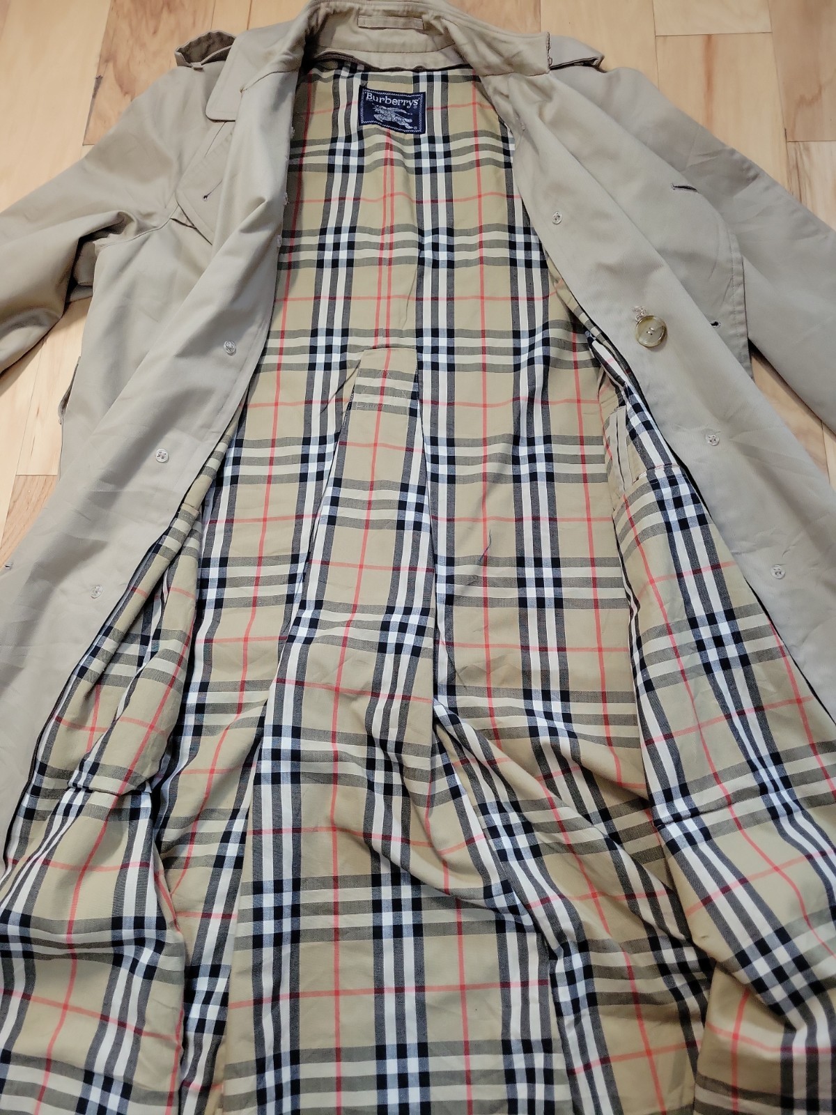 Vtg Burberry’s Trench Coat Nova Check Lined Made in England Mens 42S *flaw