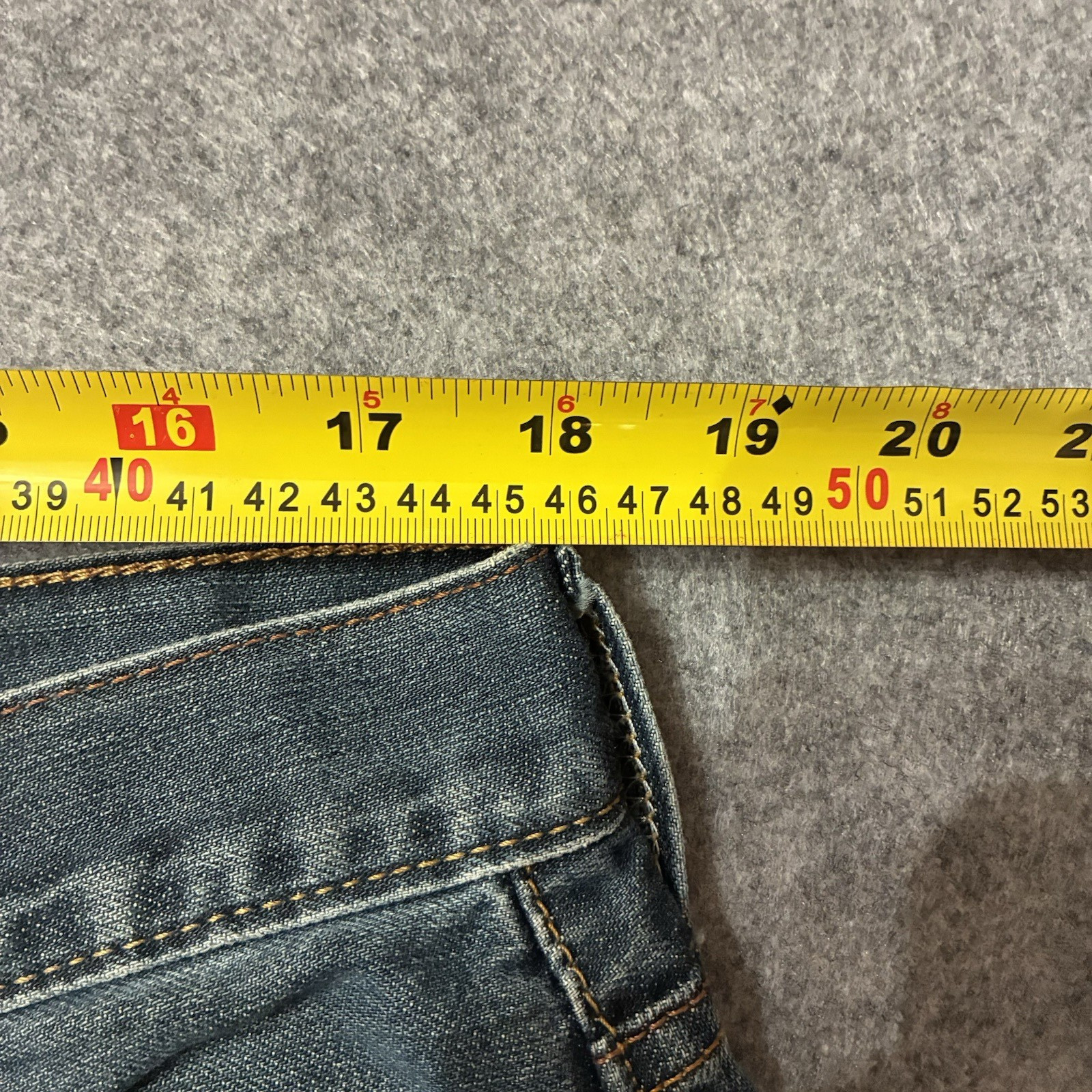Vintage Y2K Levis 567 Loose Boot Cut Jeans 36×29 Baggy Wide Leg Faded Whiskers