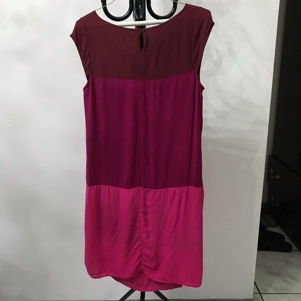 Old Navy Dress size small color block Burgundy Sleeveless Casual SEE NOTES