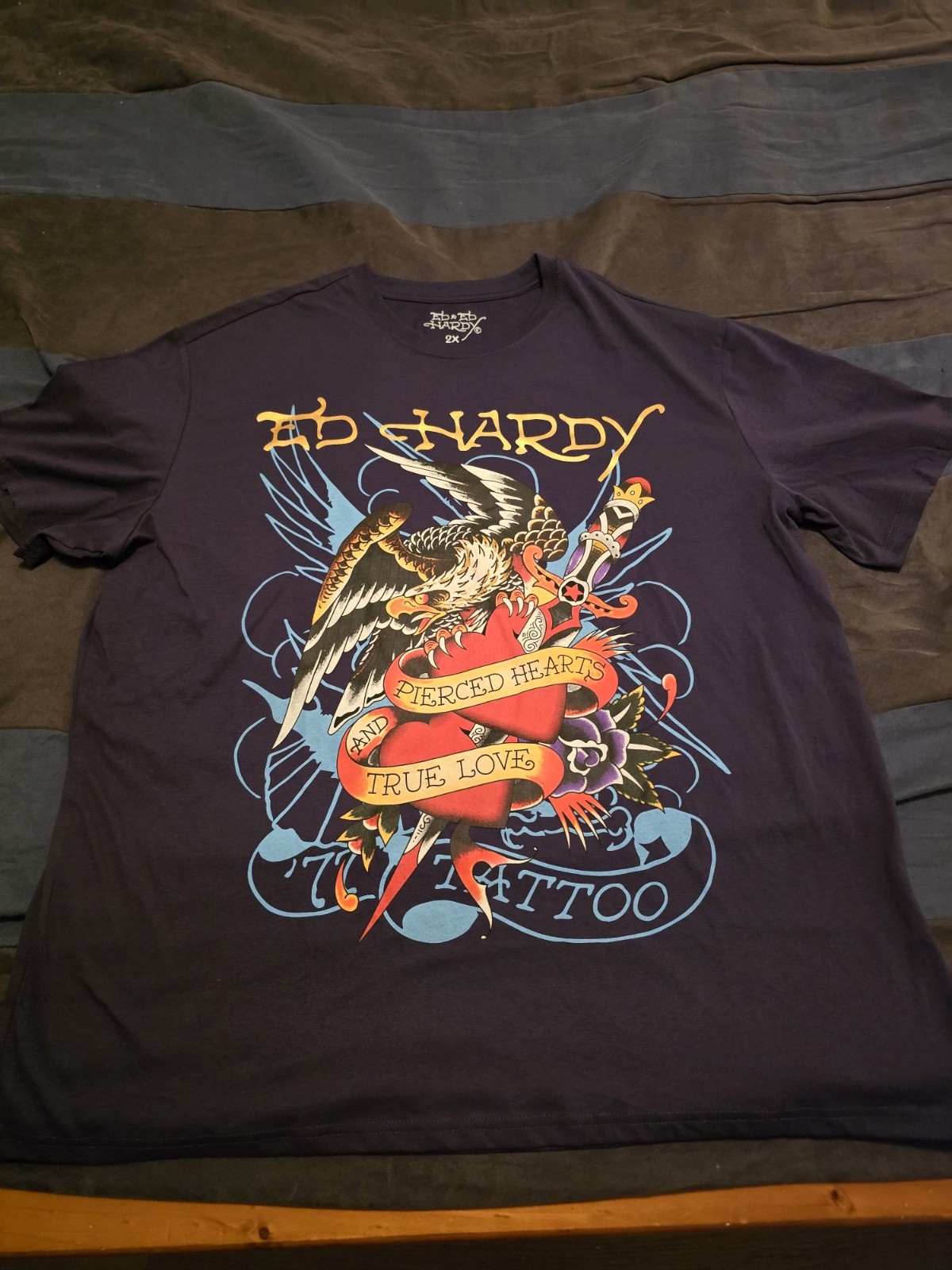 Ed Hardy “Pierced Hearts” size 2XL T-Shirt Blueberry.