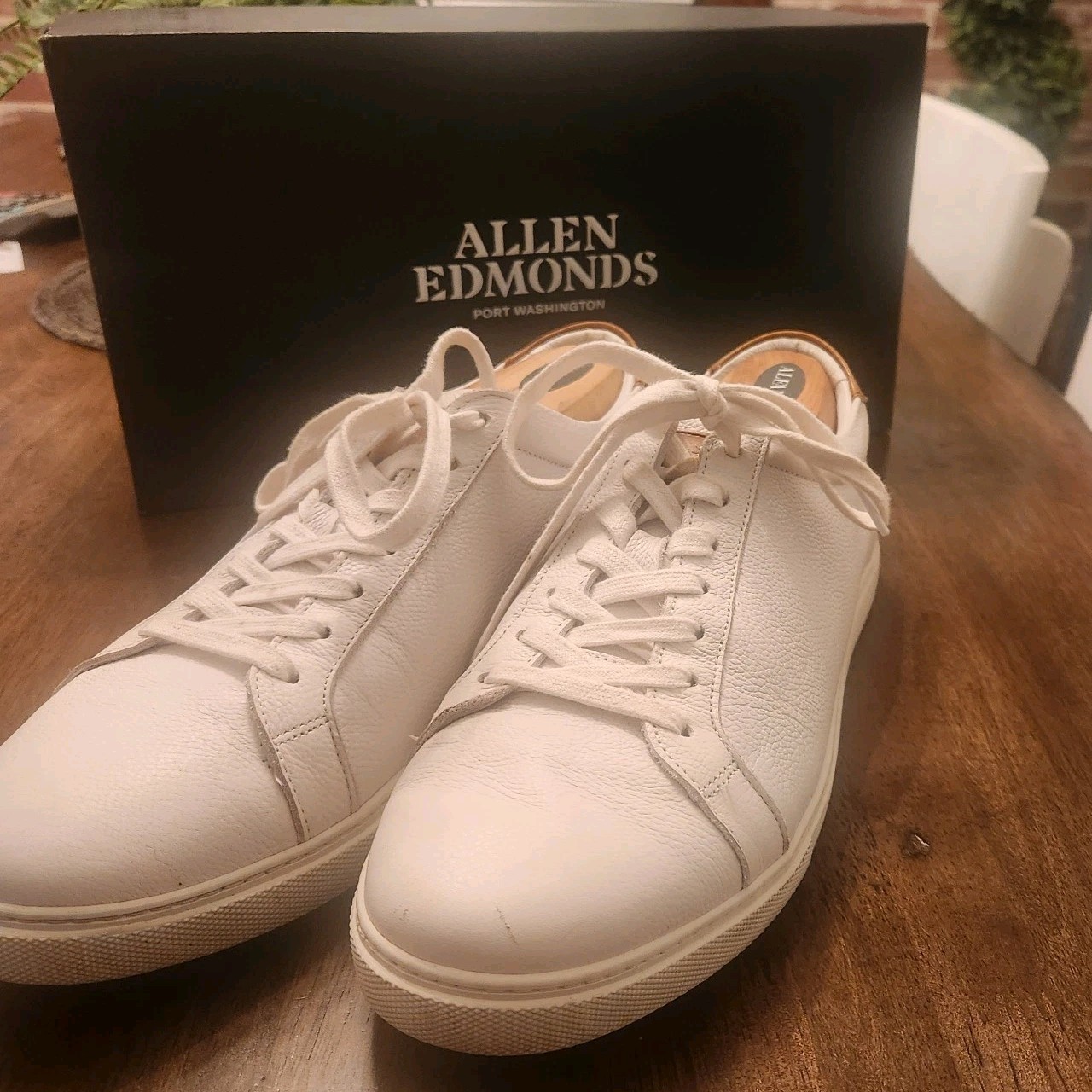 Allen Edmonds Mens COURTSIDE White Leather Lace Up Casual Sneakers 10.5E Wide