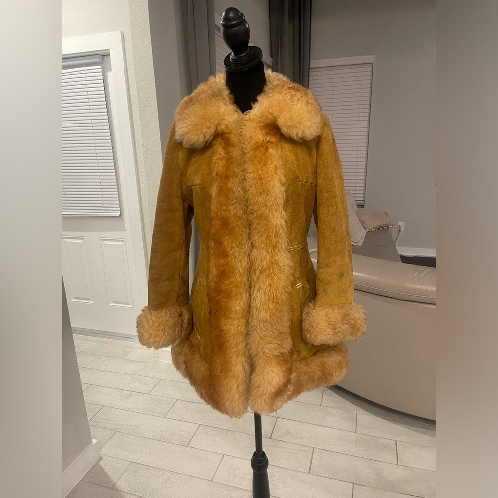 70s? Vintage suede shearling Penny Lane Coat Groovy Boho Afghan Sz12 runs small