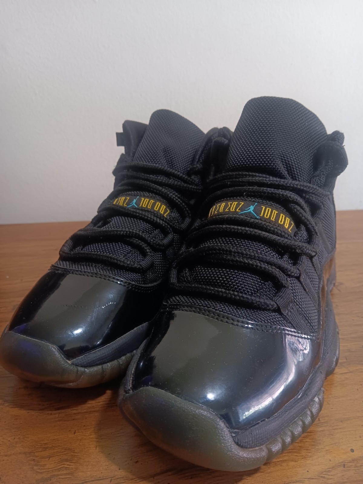 2013 NIKE AIR JORDAN 11 XI GAMMA SIZE 4.5Y WOMENS Size 6