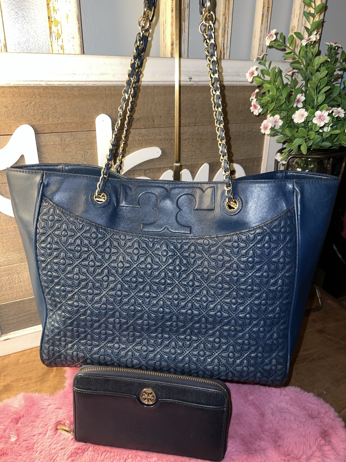 Tory Burch Navy Blue Large Shoulder Tote Chain Straps With wallet And COA