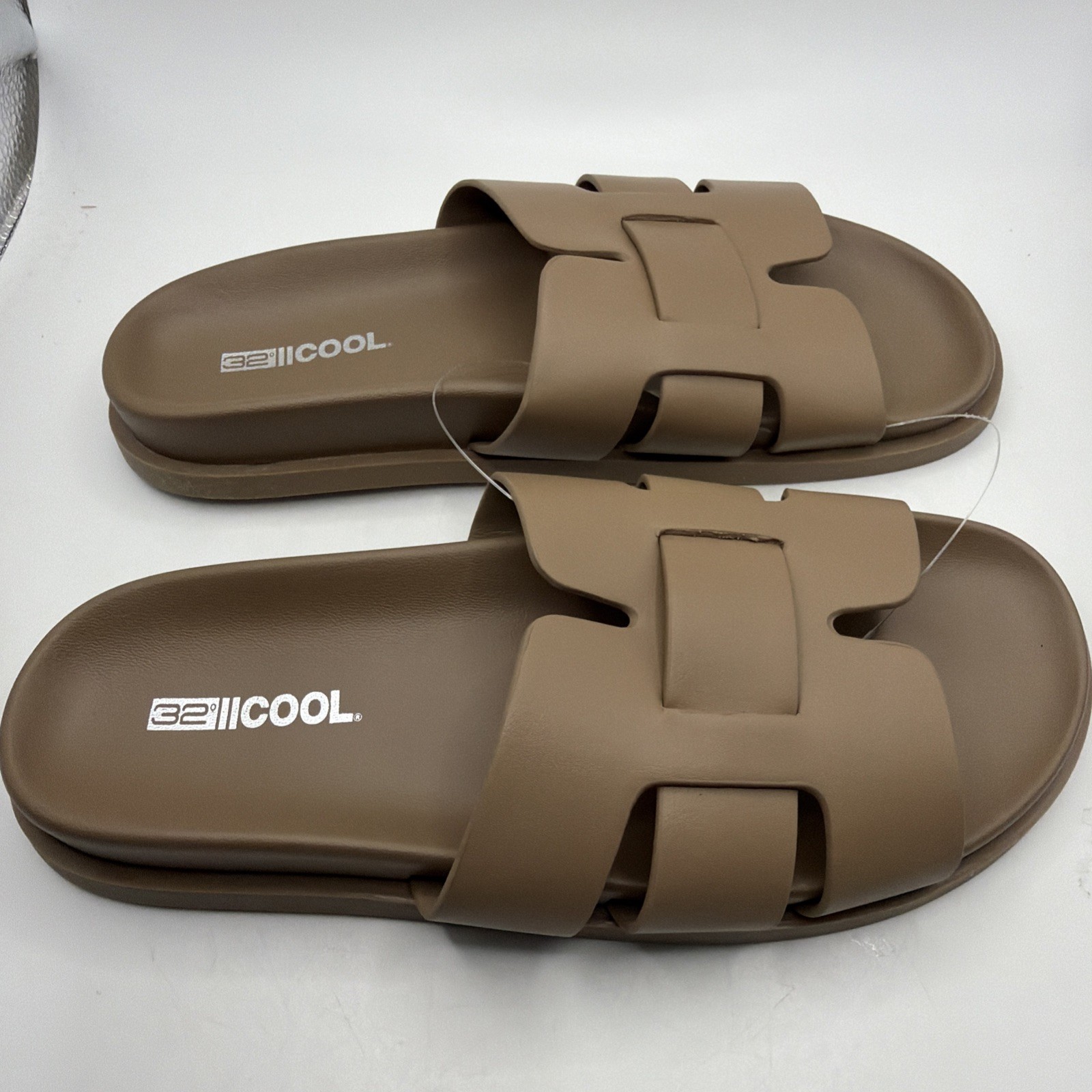 32 Degrees Womens Sandals Tan Slip-On Soft EVA Cushioned Shower. Size 6. New