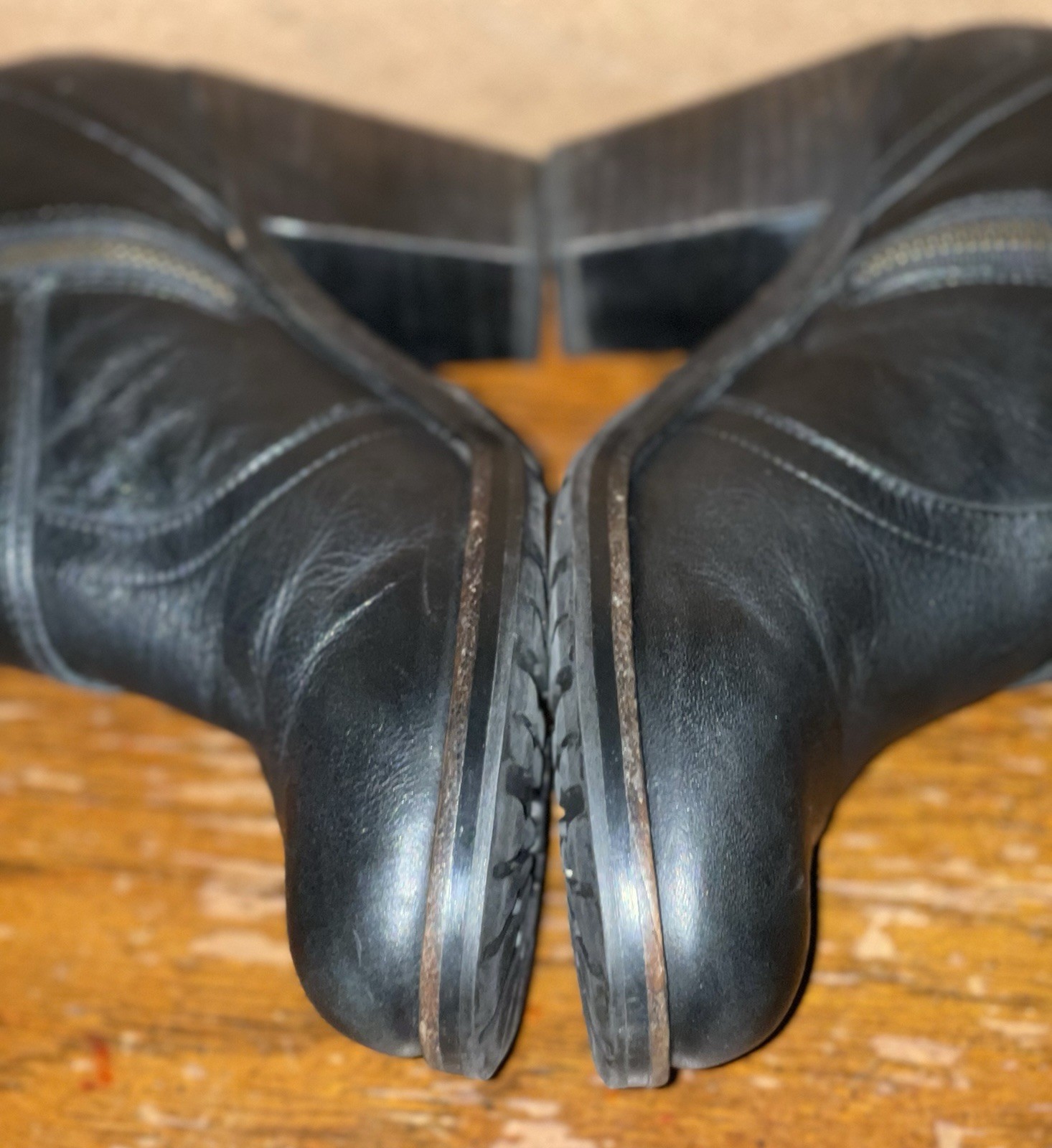 Ariat 450003278 Size 36.5M / US 6B Women’s Black Leather Zip Side Bootie Shoes
