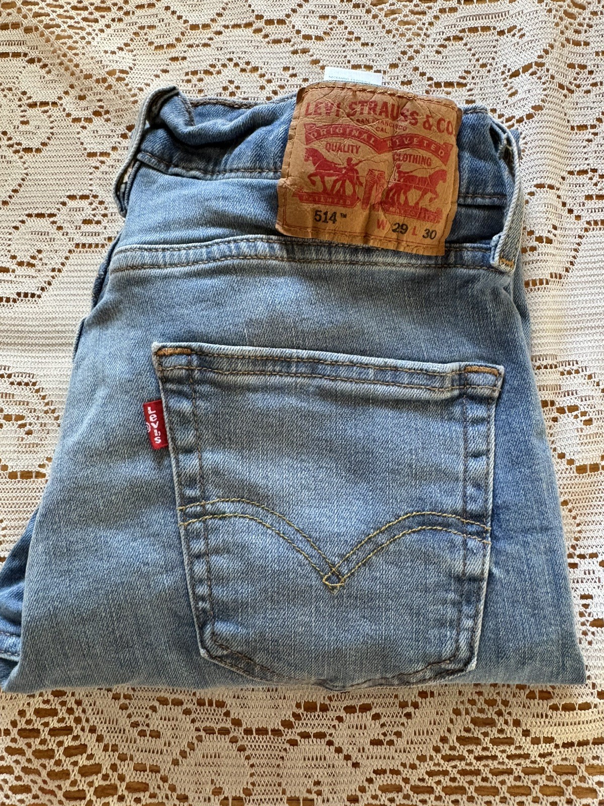 Levi’s Mens 514 Jeans Medium/Light Wash 29×30 Great Condition