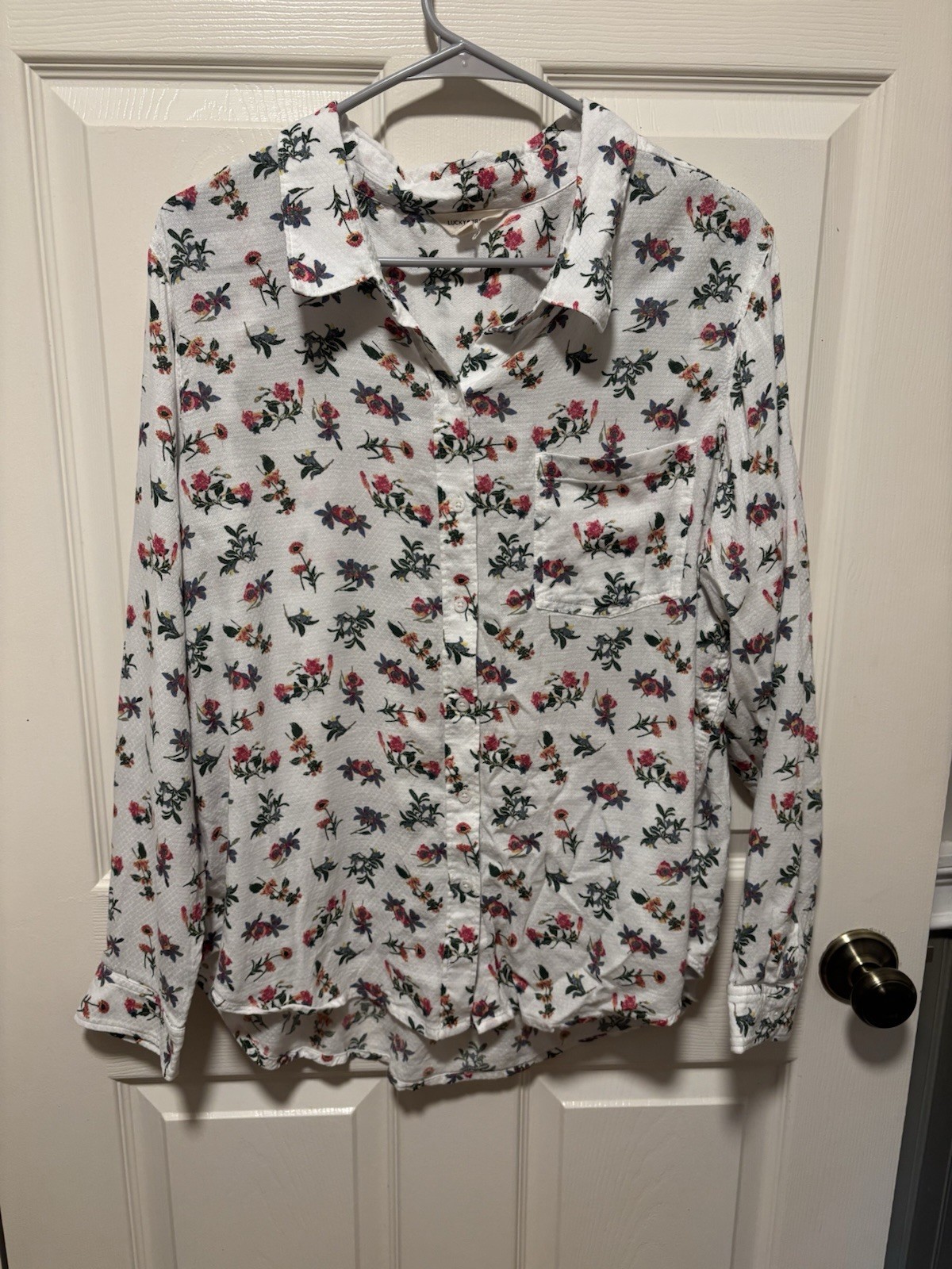Lucky Brand Women’s White Floral Button-Front Top