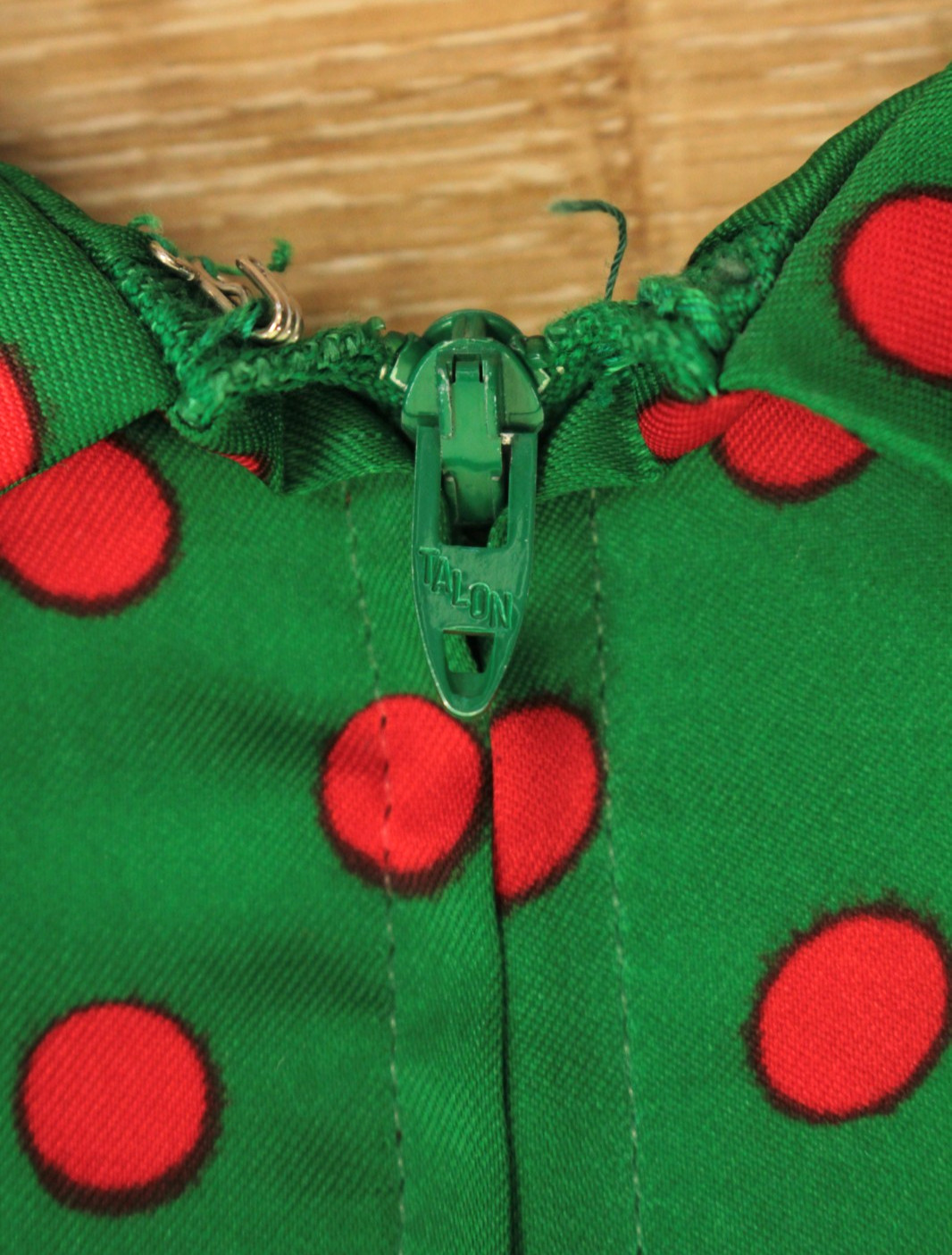 VTG 60s Green & Red Polka Dot Mod Pleated Skirt Dress Sz M 1960s Carlye