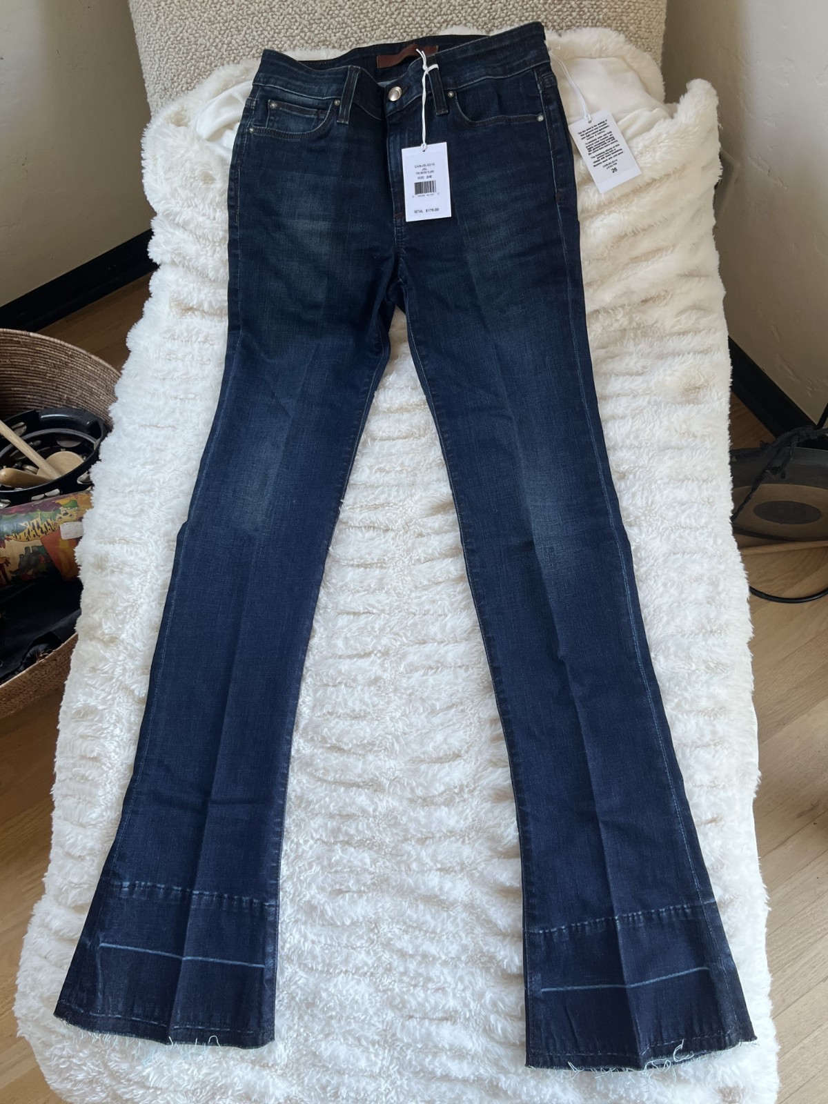 Joes Jeans Women’s 26 New w/TagsJocelyn Flawless Midrise skinny micro flare