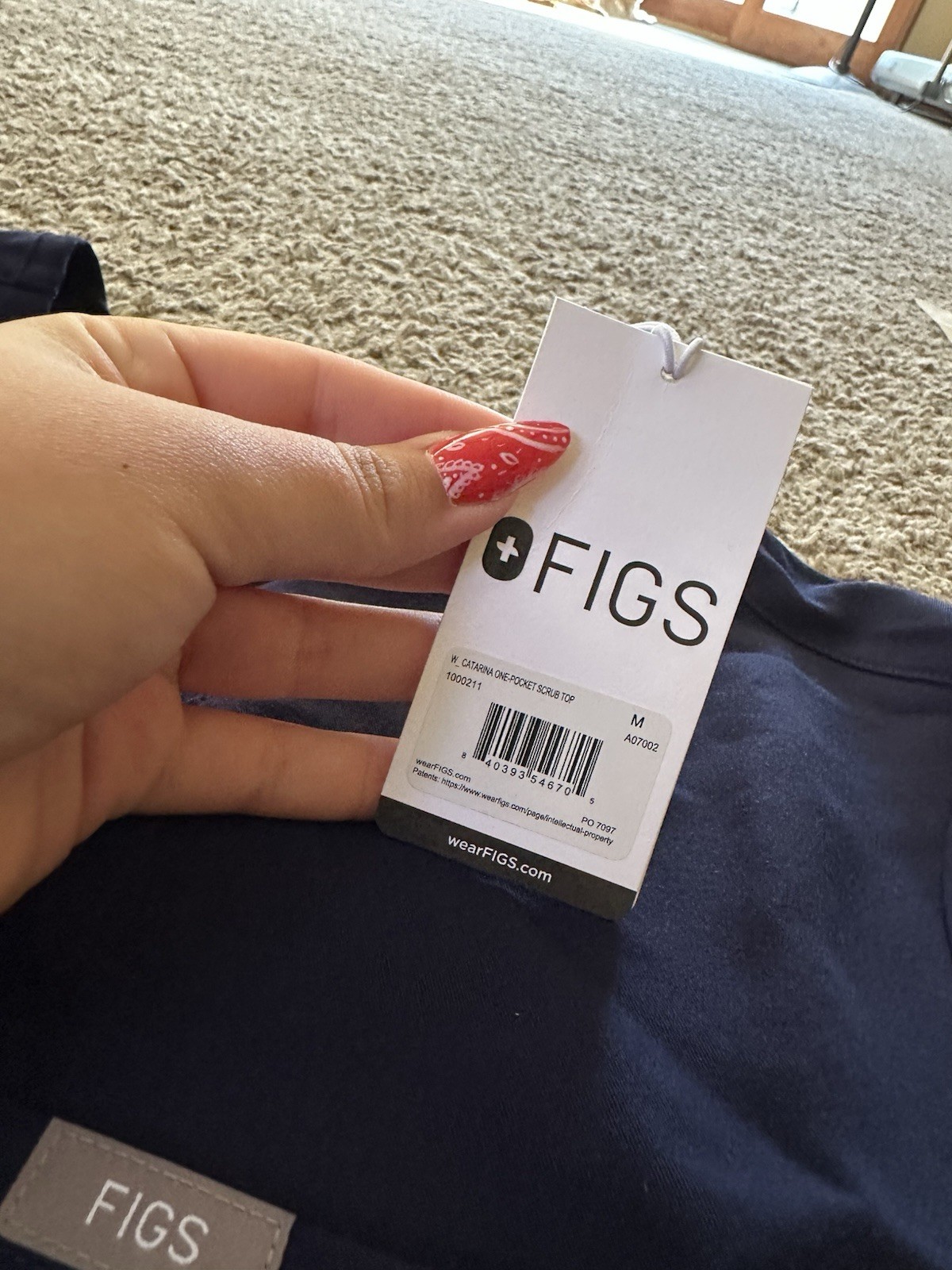 FIGS Women’s Navy Solid V-Neck Scrub Top w/ Pocket, Polyester, Size M