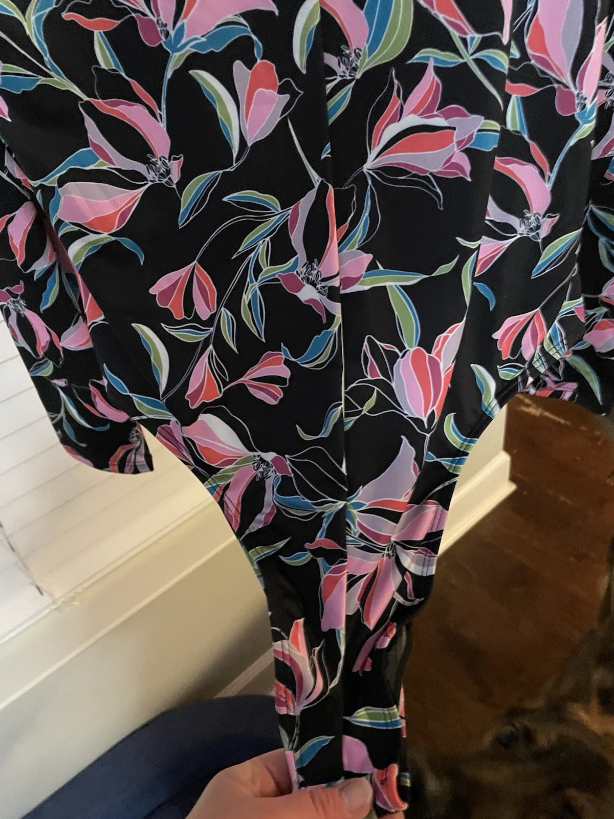 NWT Volcom Women’s Bodysuit Size XL Black Coral Floral Swimsuit