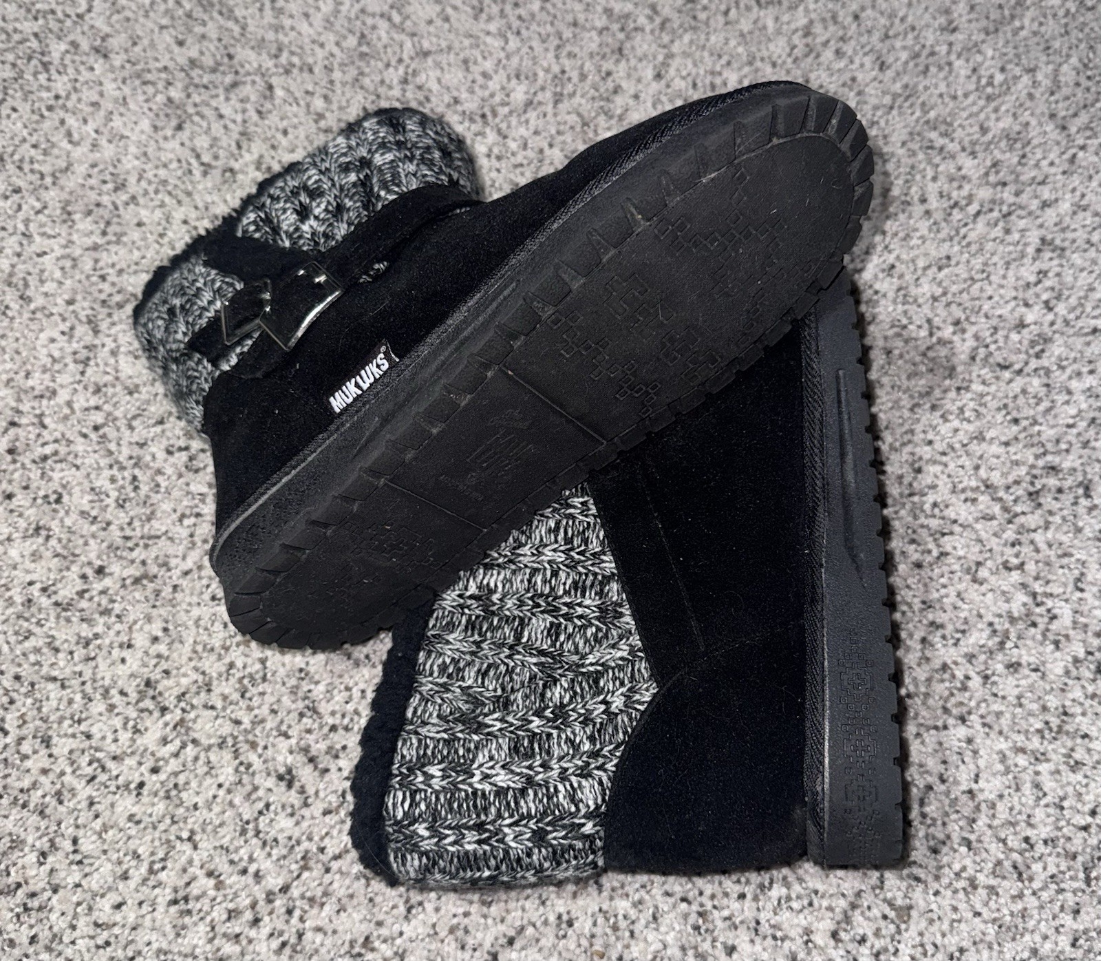 Muk Luks Women’s Ankle Bootie US 7 Black/Gray Wool Blend Knit Cuff Buckle