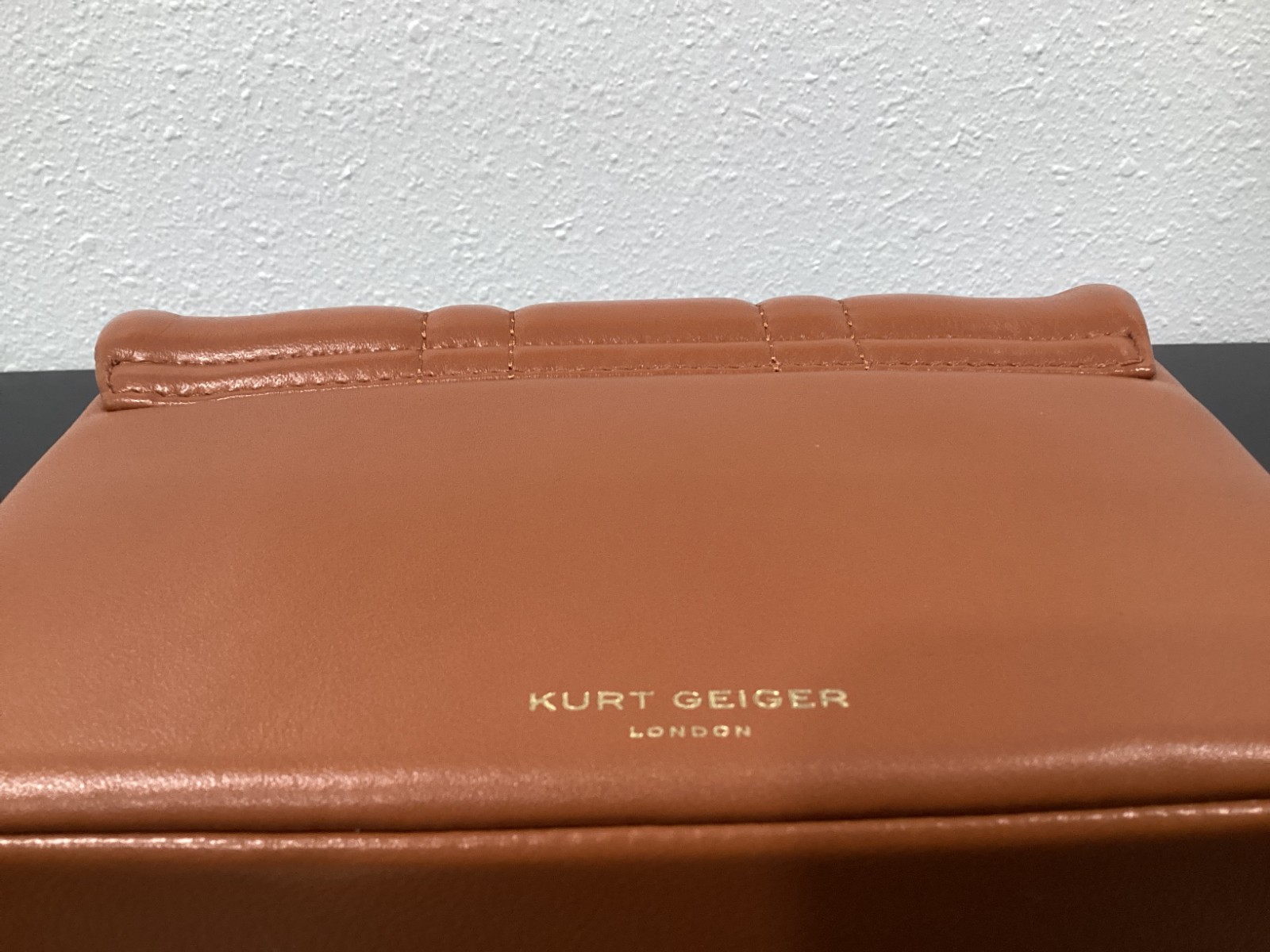 Kurt Geiger Mini The Union Jack 7.75″ x 5″ x 2.5″ Light Brown Leather Brass New
