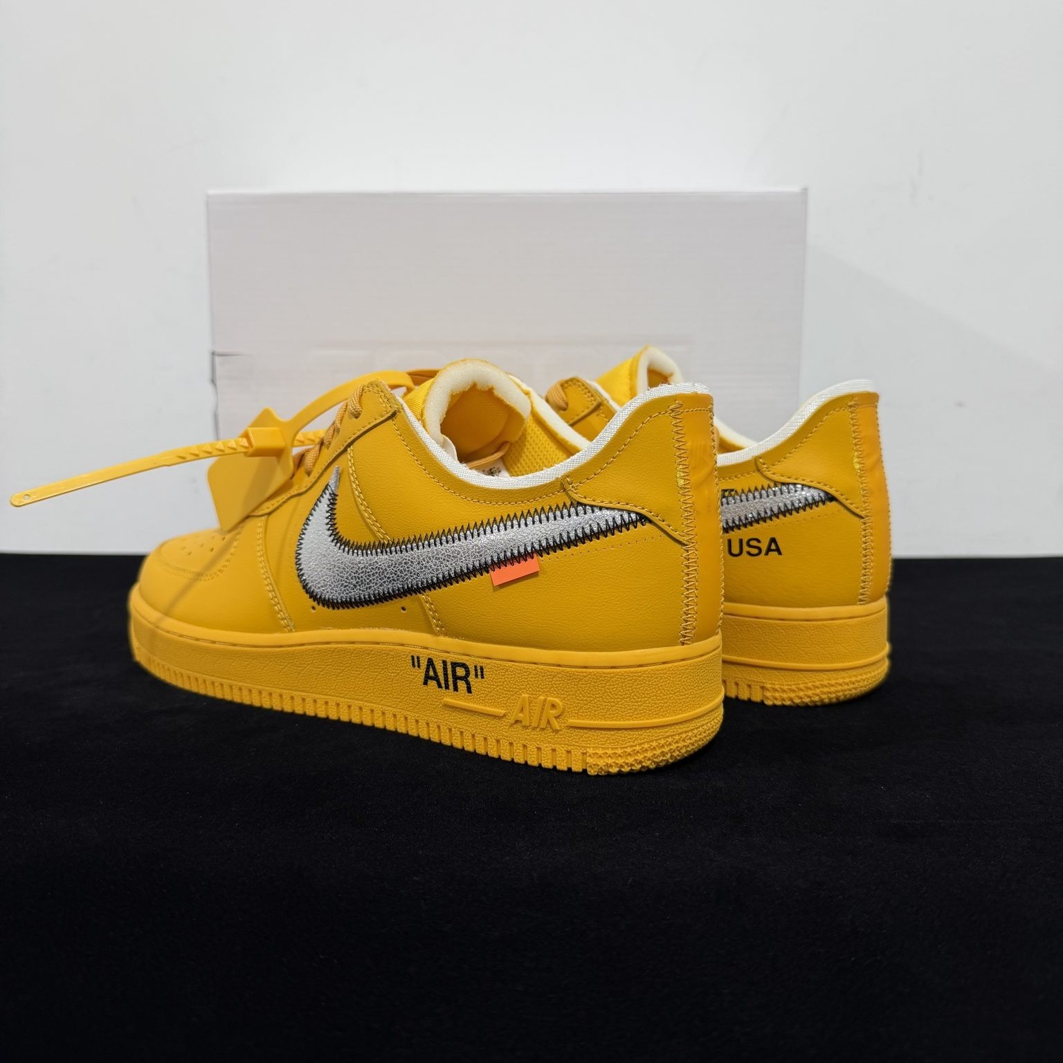 Nike Air Force 1 Low University