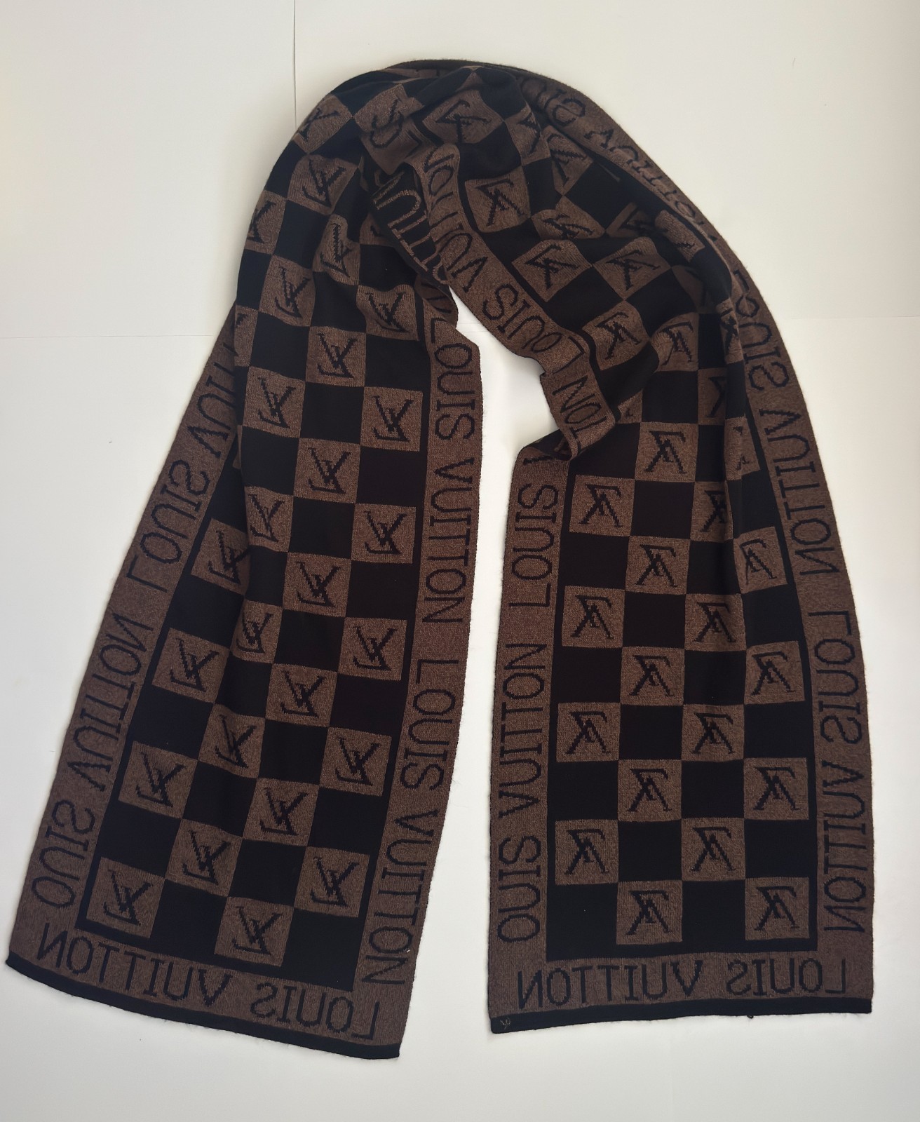 Authentic Louis Vuitton Double Sided Unisex Men Women Brown Wool Scarf