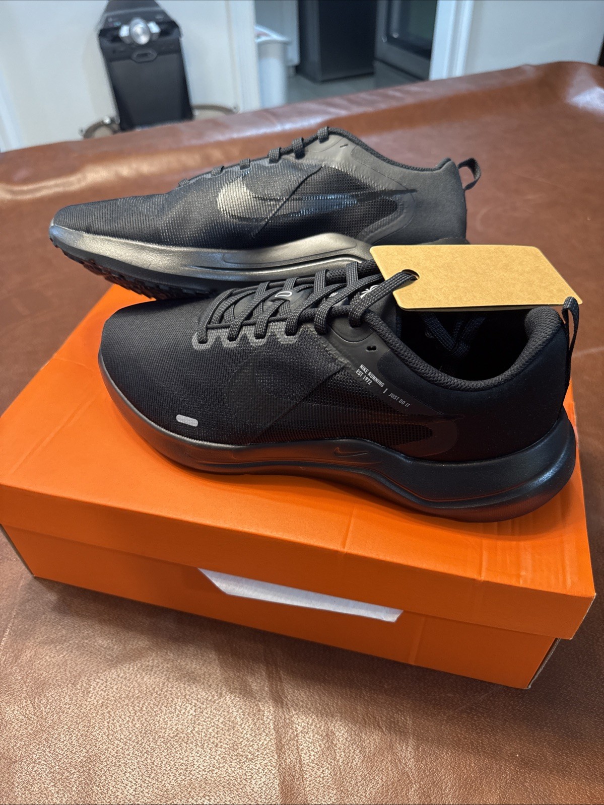 Nike Downshifter 12 4E “Black/Dark Smoke Grey” – (Men’s US 10.5) – DM0919-002