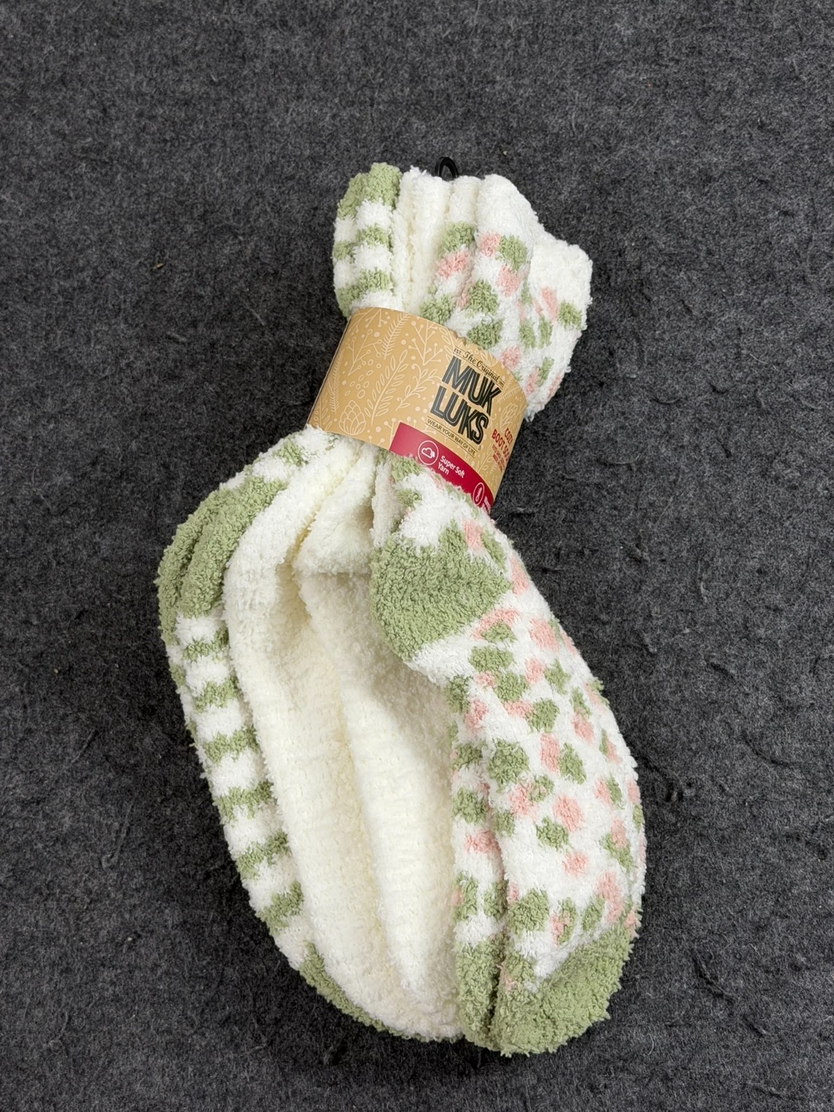 Muk Luks Super Cozy Boot Socks Super Soft Yarn White & Green 3 Pair Size 6-10