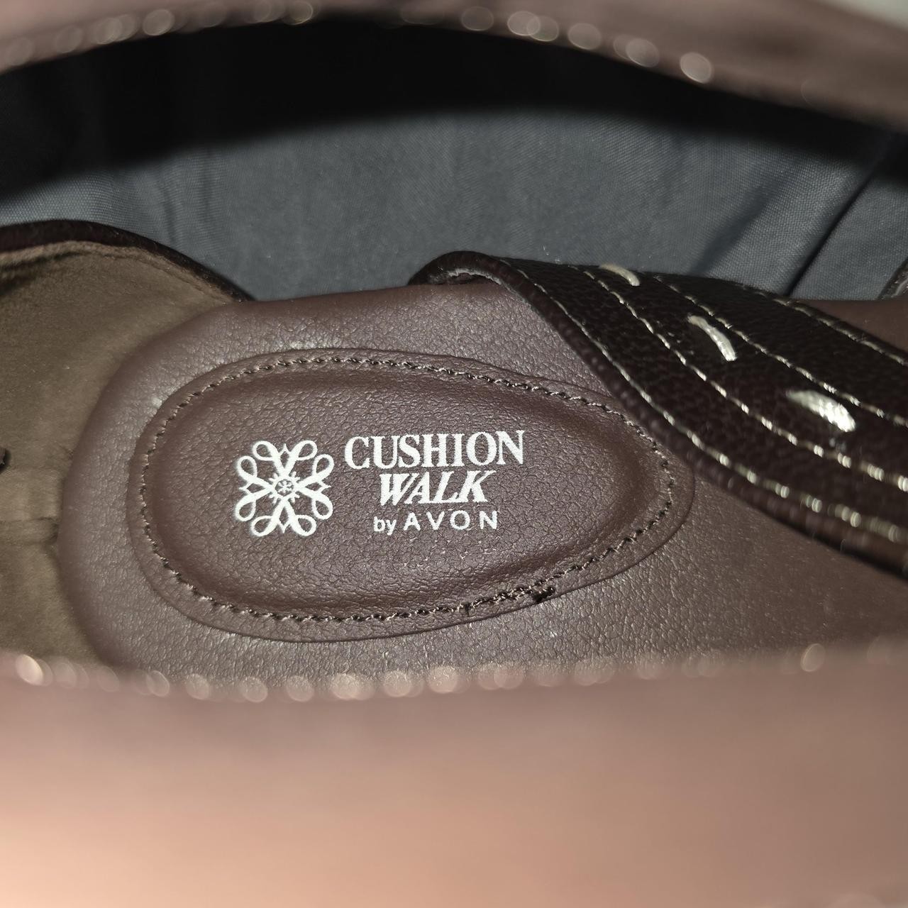 Avon Brown Cushioned Strappy Sandals Hook & Loop Closure Women’s US 8
