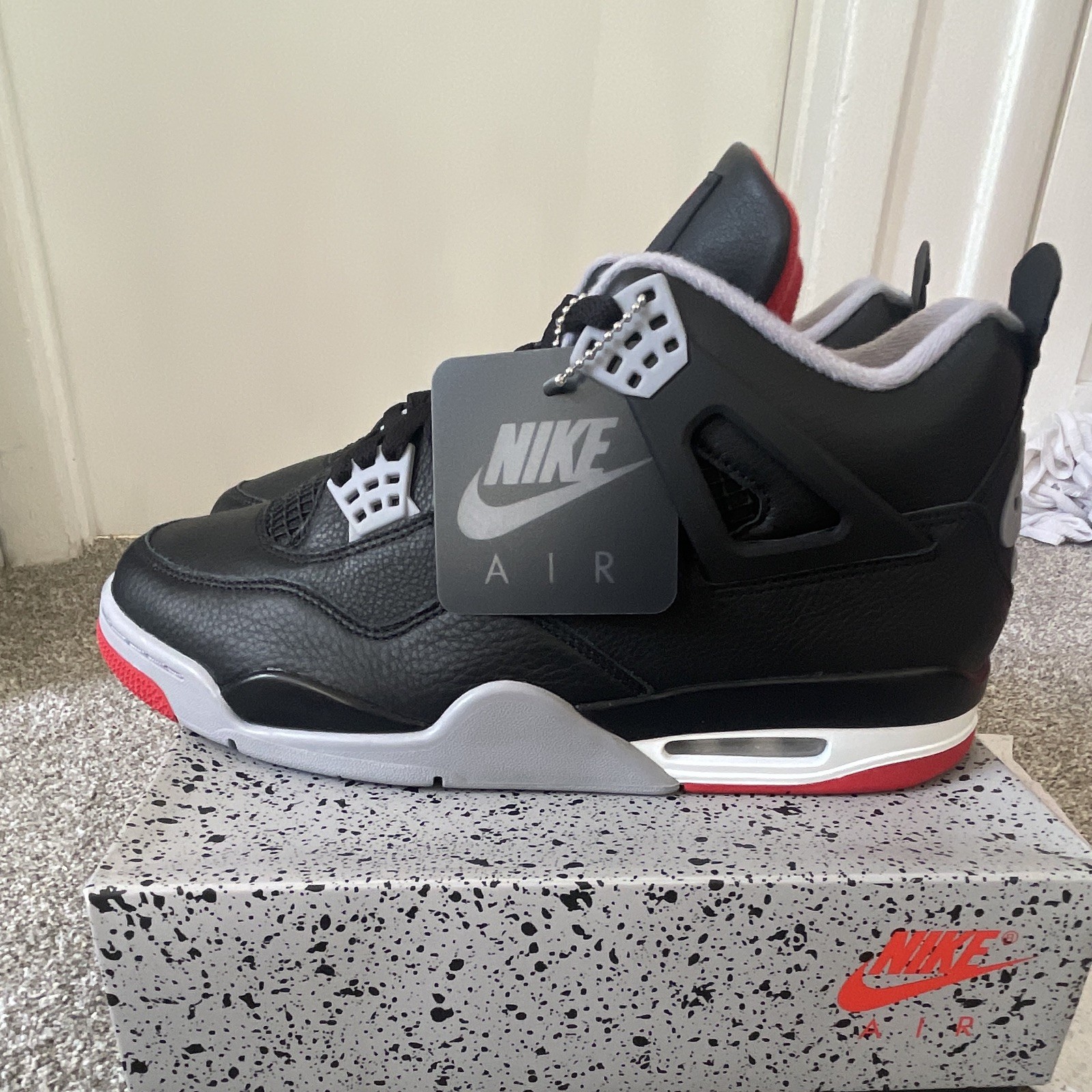Jordan Air Jordan 4 Retro Bred Reimagined Black/Fire Red 2024 FV5029-006