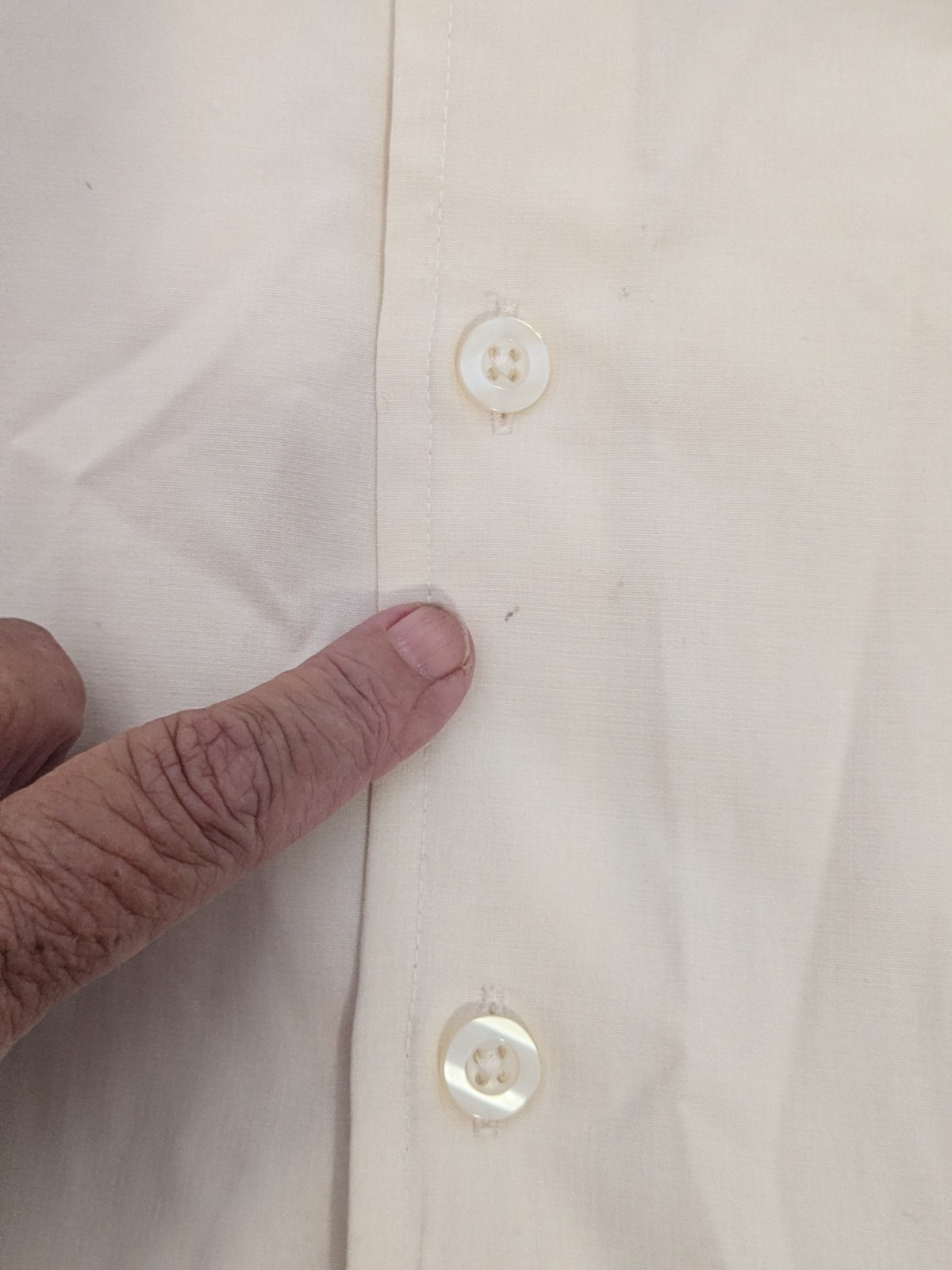 Cafe’ Luna Beige Button Down Short Sleeve Shirt Size Medium