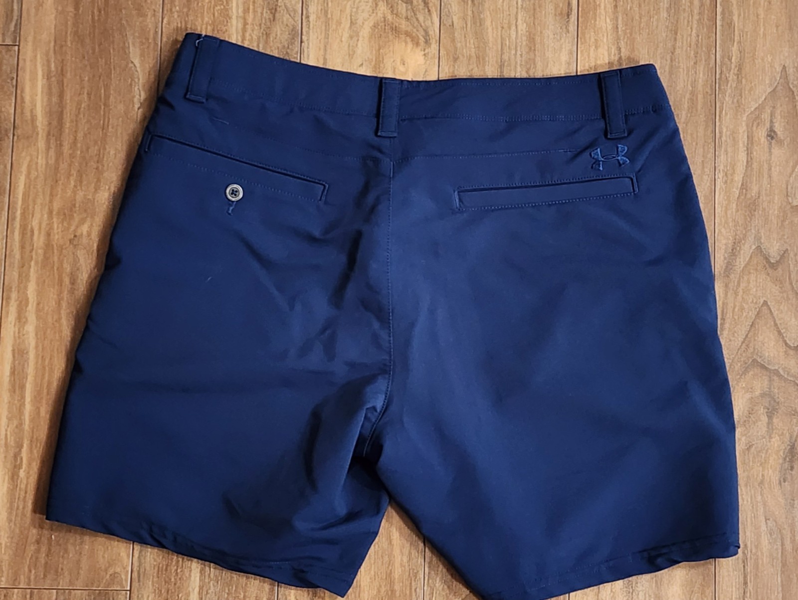 Under Armour Golf Shorts Men’s Sz 36/32 Casual Walking Hiking Golf Tennis