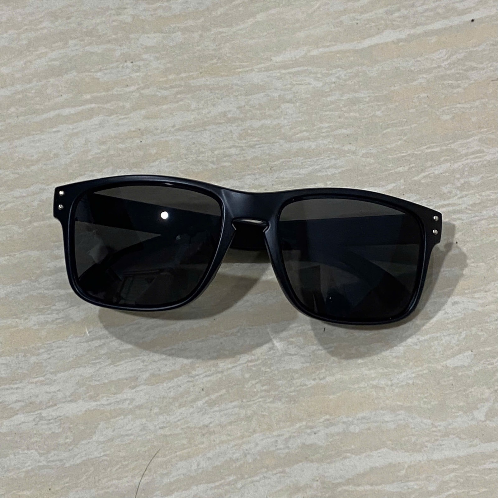 Oakley Holbrook Style Casual Black Sunglasses Dark Smoke Lens UV400