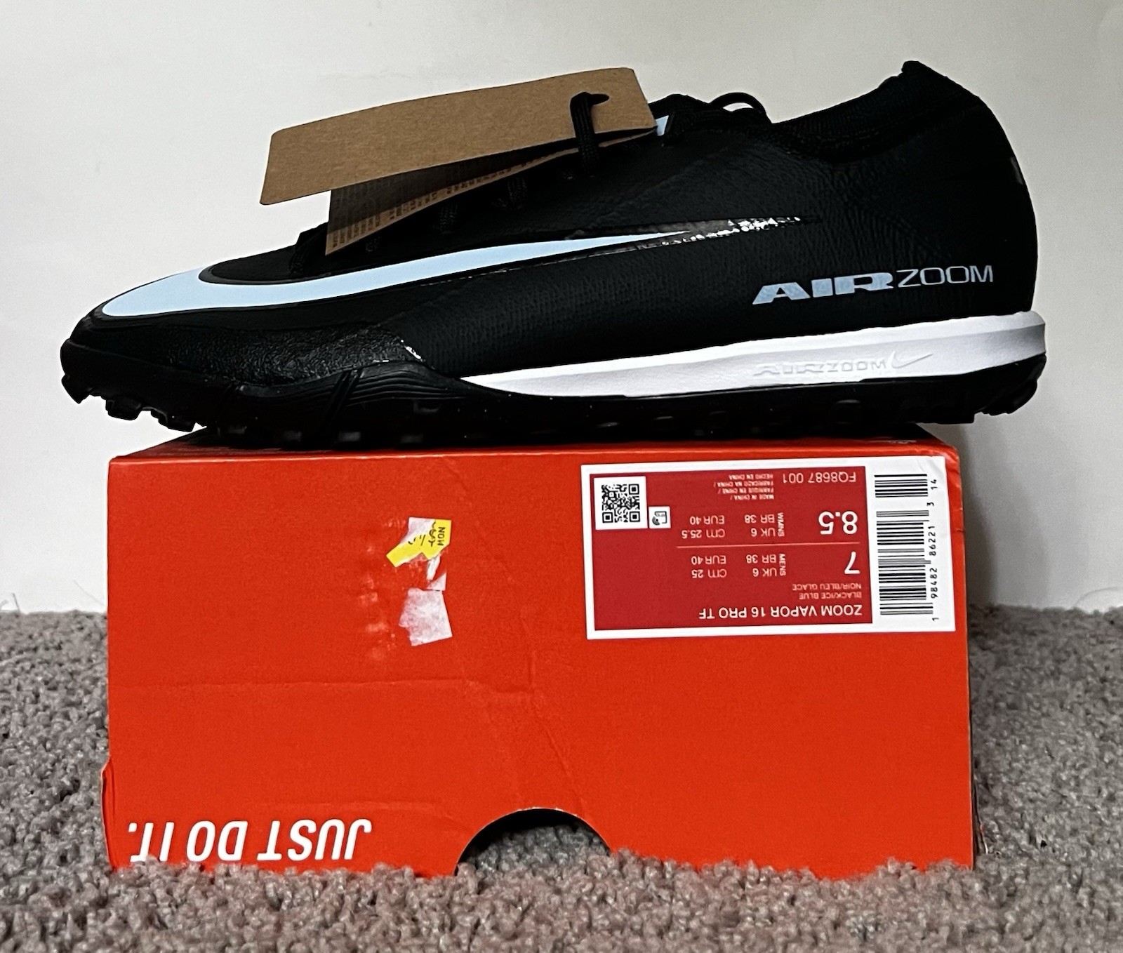 Size 7M- Zoom Vapor 16 Pro TF Black/Ice Blue NBY FQ8687-001