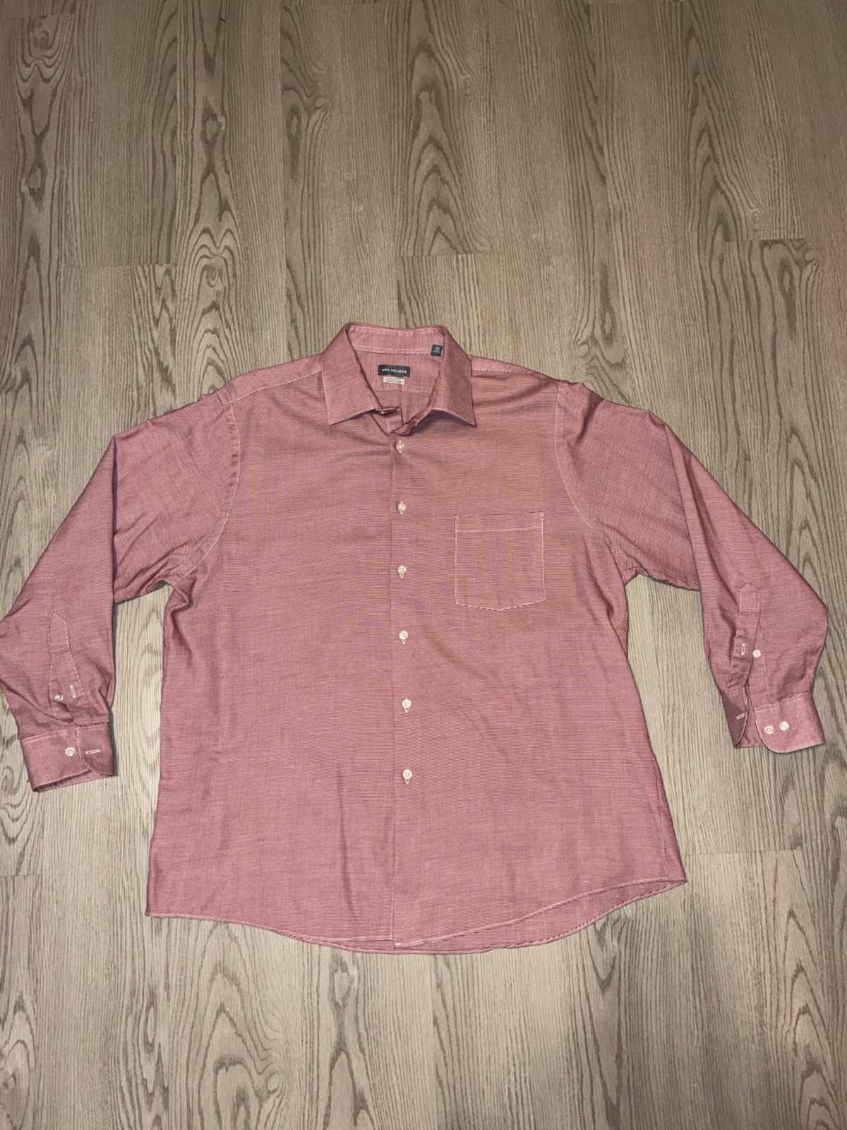 Van Heusen Regular Fit Wrinkle Free / Dress Shirt Red/White 16.5 32/33