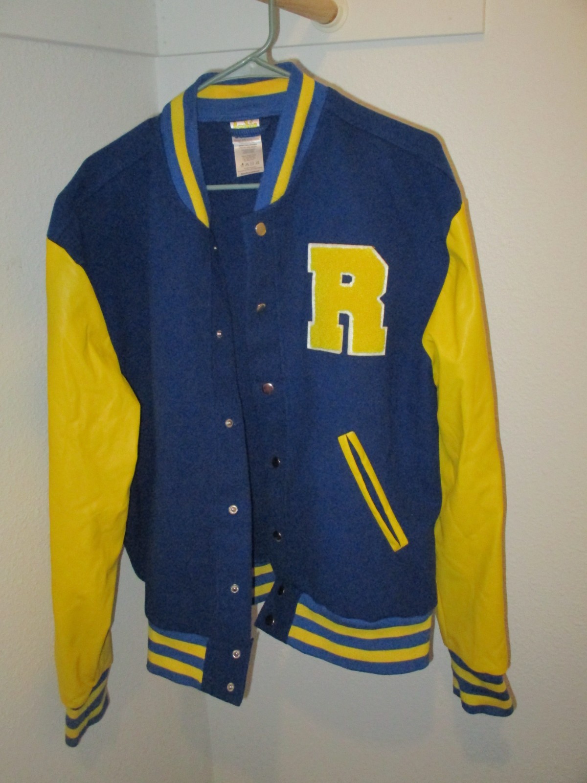ARCHIE COMICS LARGE LETTER JACKET from 2019 mens (L)