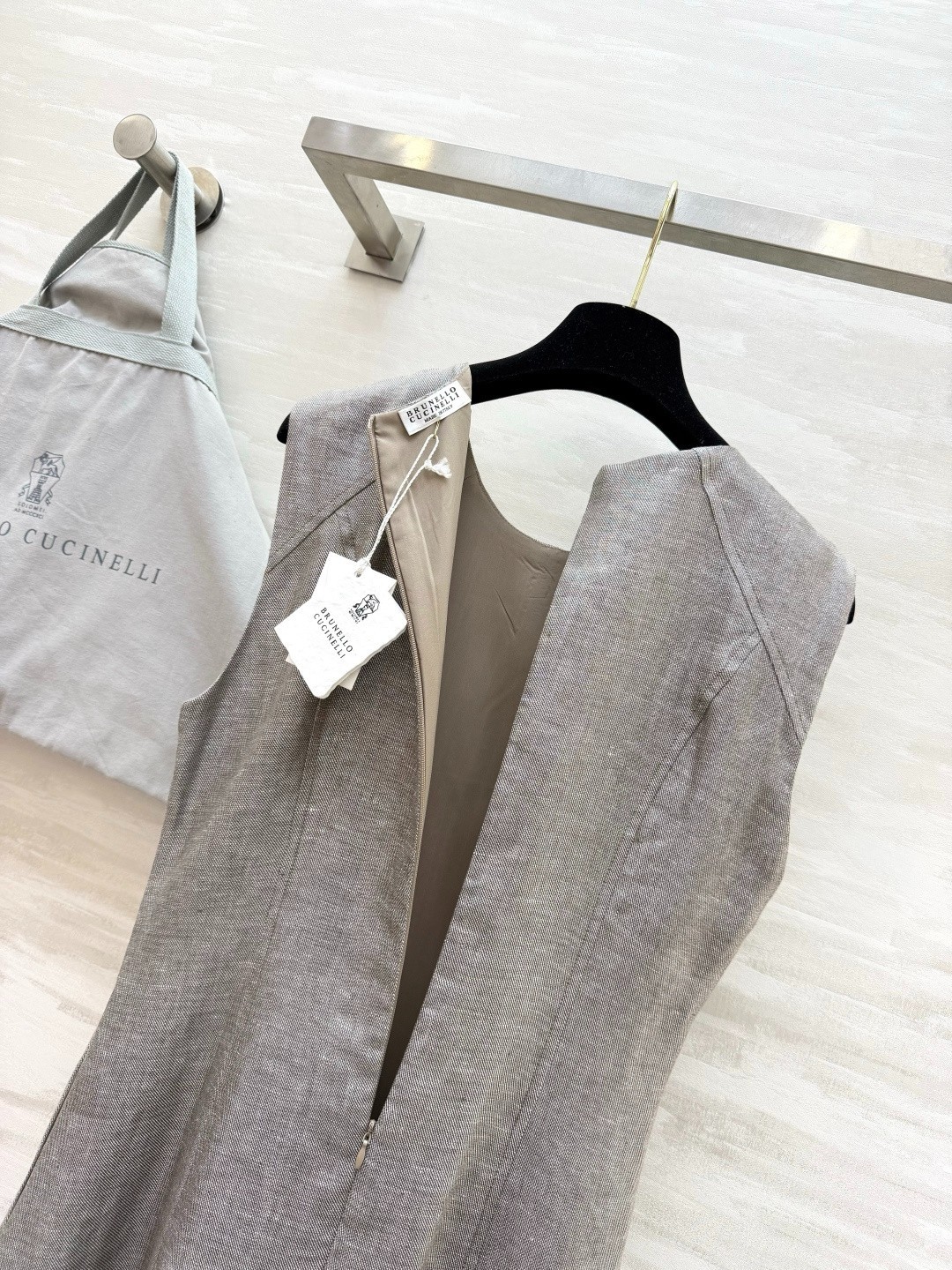 Brunello Cucinelli Linen Dress — “Old Money” Style — Size S
